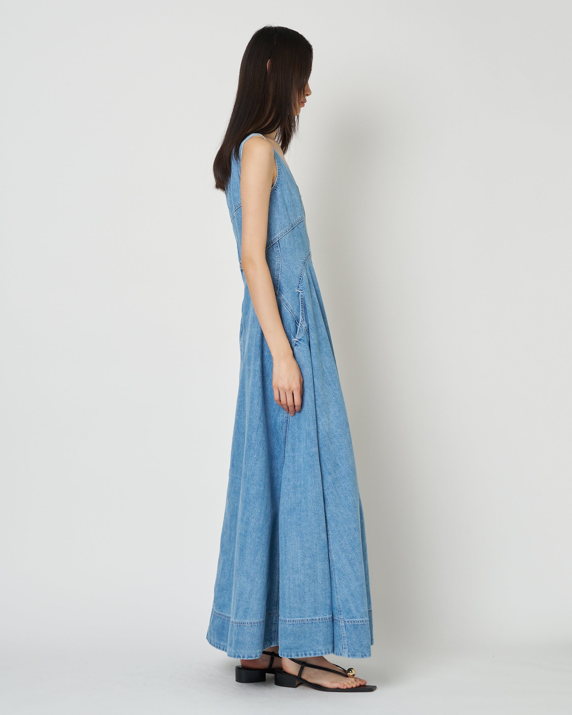 【PRE ORDER】NALEEN - ROUND NECK DENIM DRESS