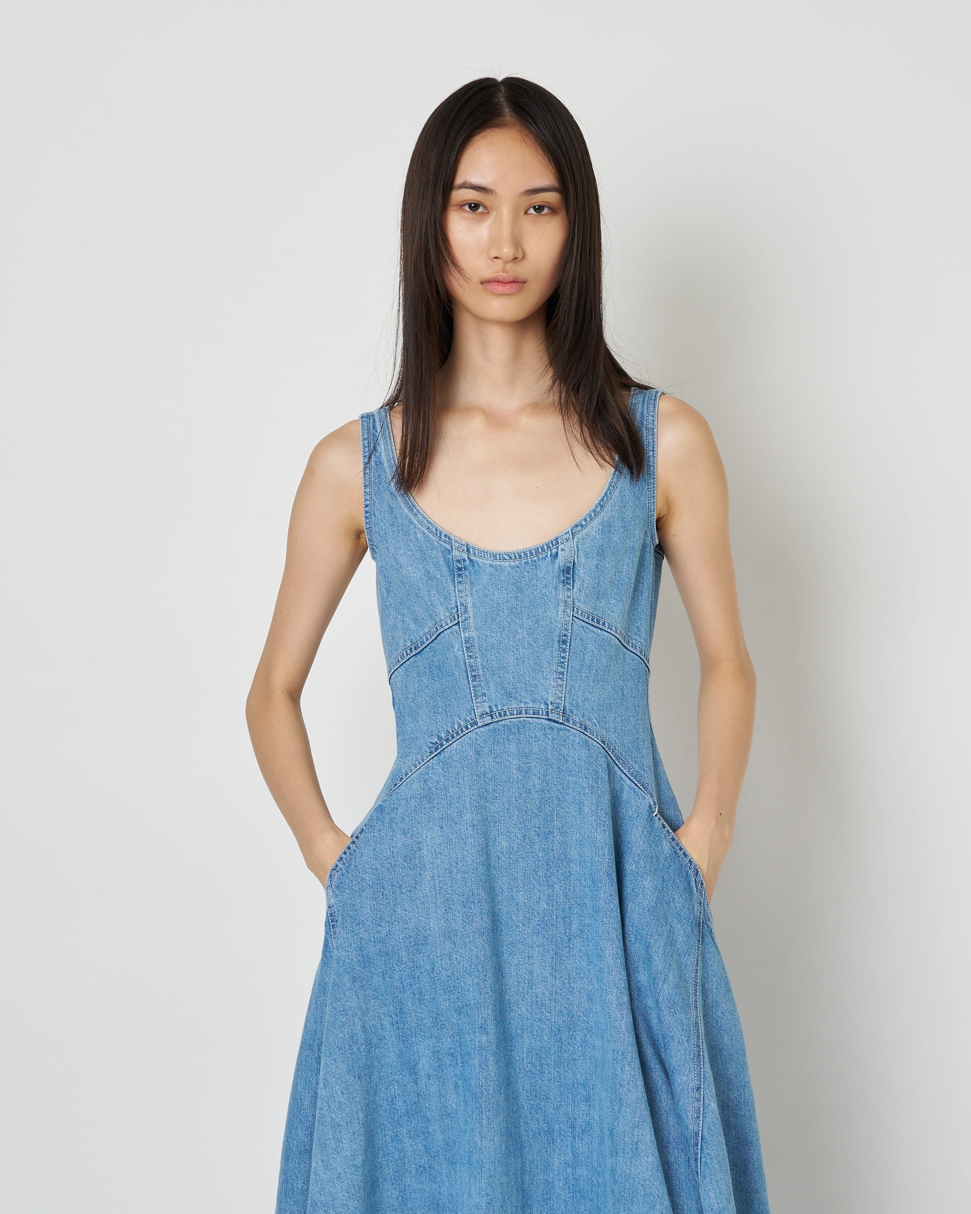 NALEEN - ROUND NECK DENIM DRESS（SOLD OUT）