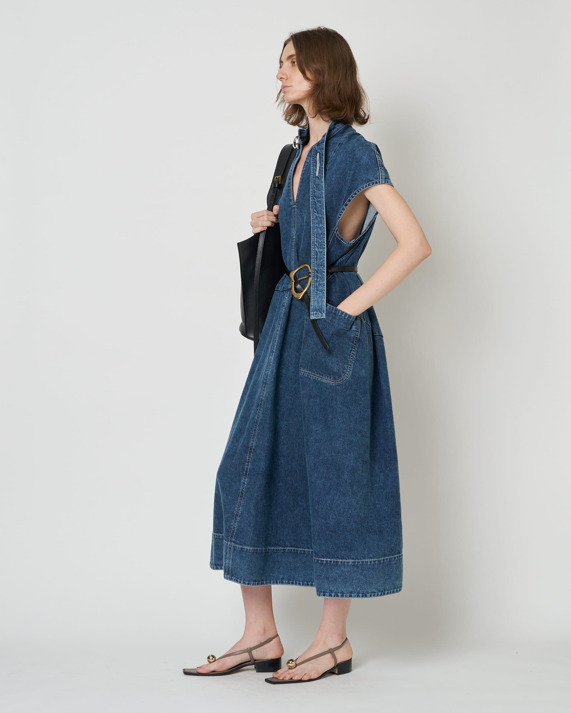 LAURA - ROUND SHAPE SLEEVELESS DENIM DRESS