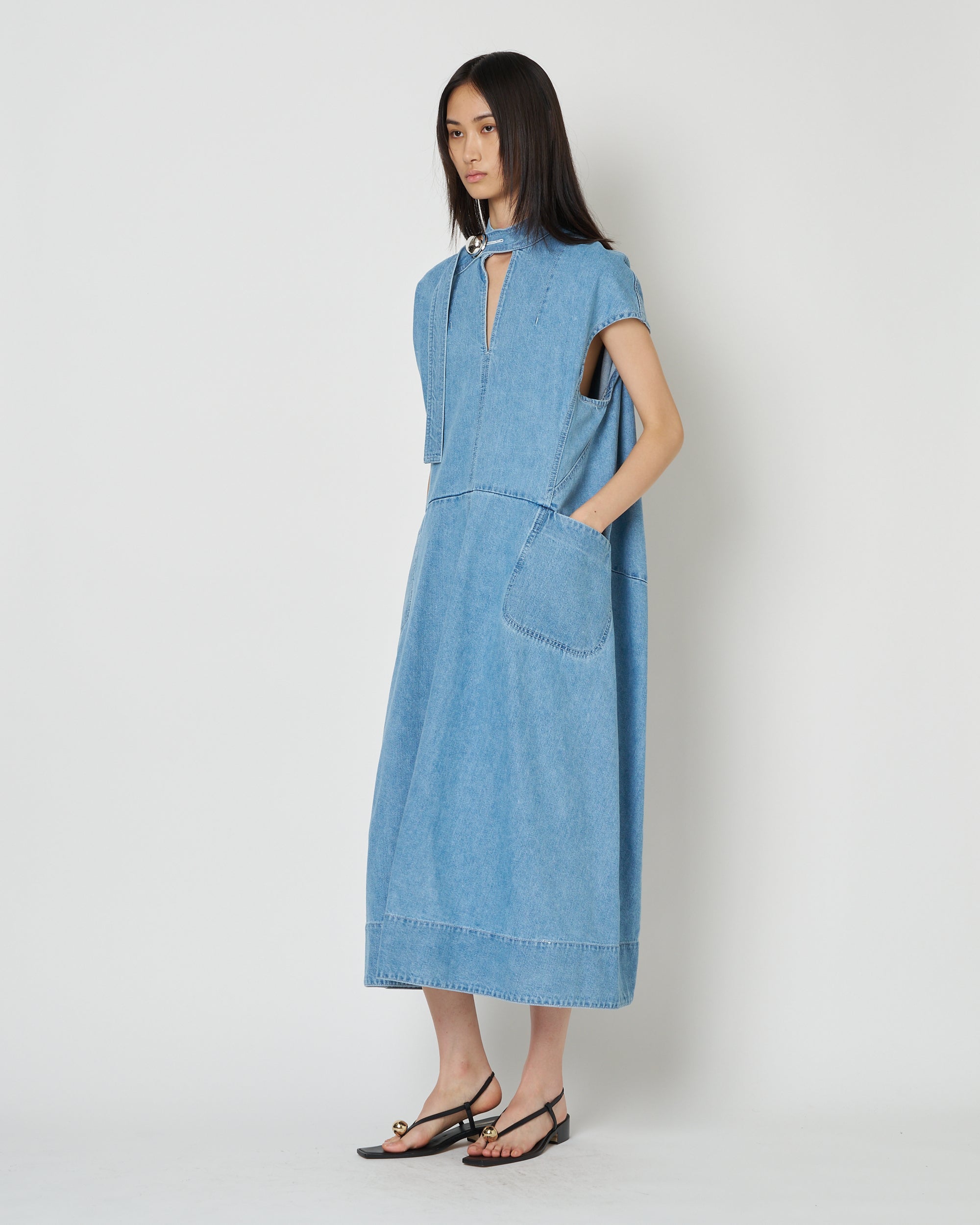 【PRE ORDER】LAURA - ROUND SHAPE SLEEVELESS DRESS