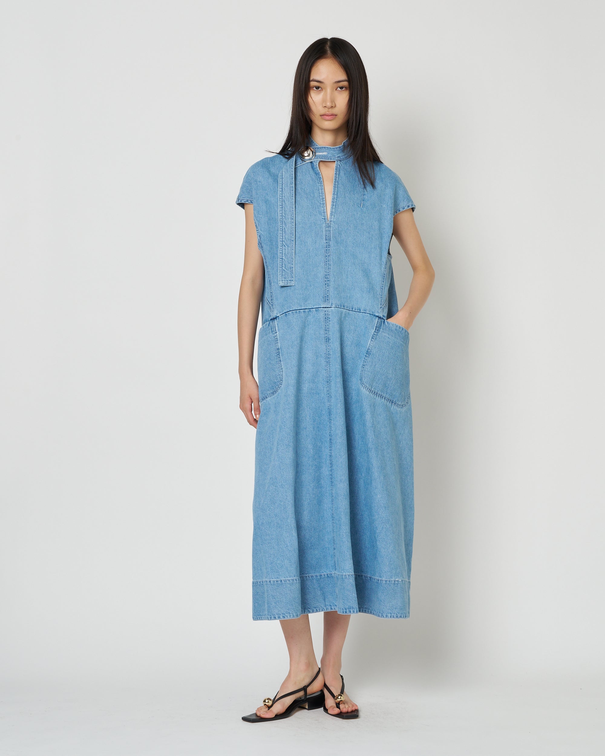 【PRE ORDER】LAURA - ROUND SHAPE SLEEVELESS DRESS