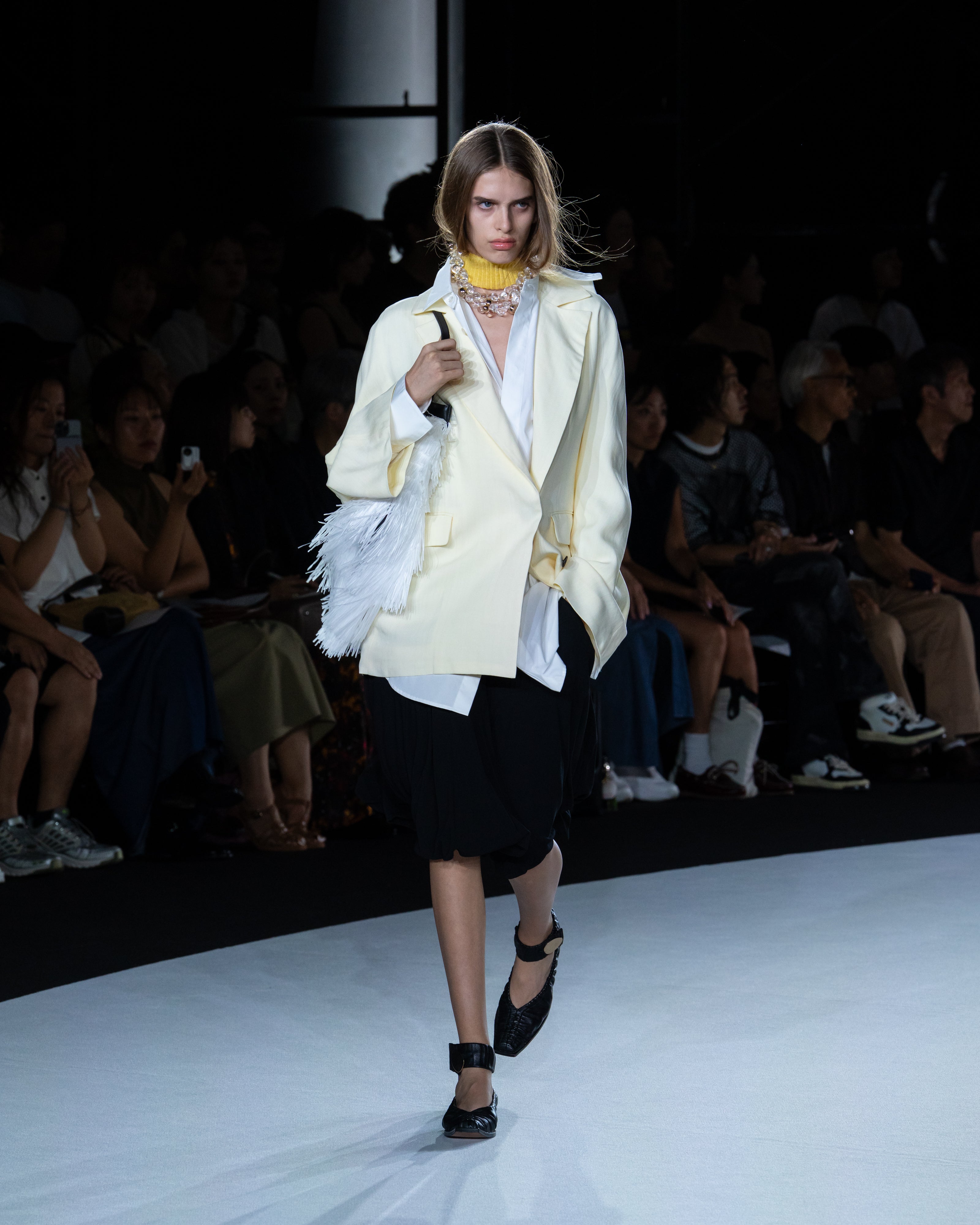 【PRE ORDER】NATIA - VISCOSE FLARED SLEEVE JACKET