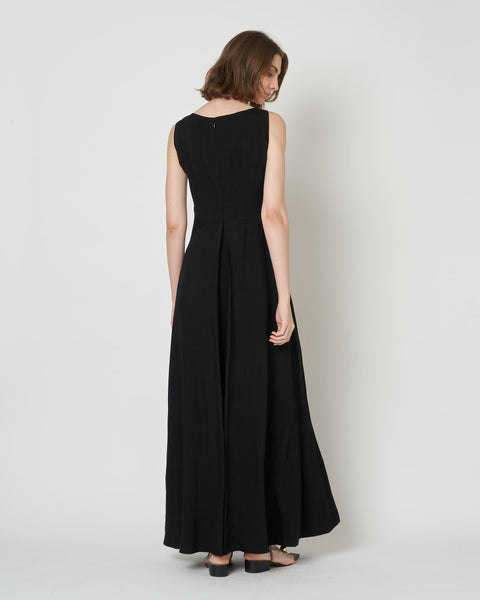 NALEEN - ROUND NECK VISCOSE DRESS（SOLD OUT）