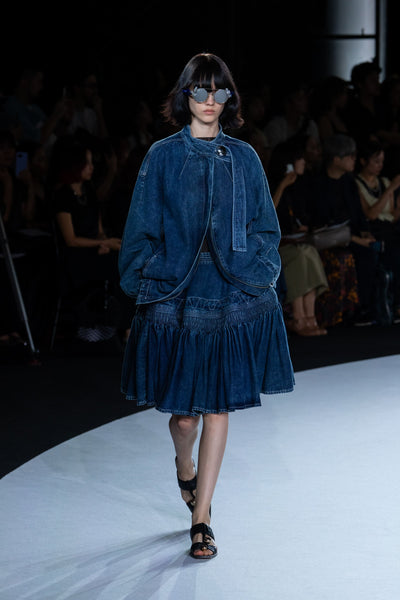 IVANA - ROUND SHAPED ZIP UP DENIM BLOUSON