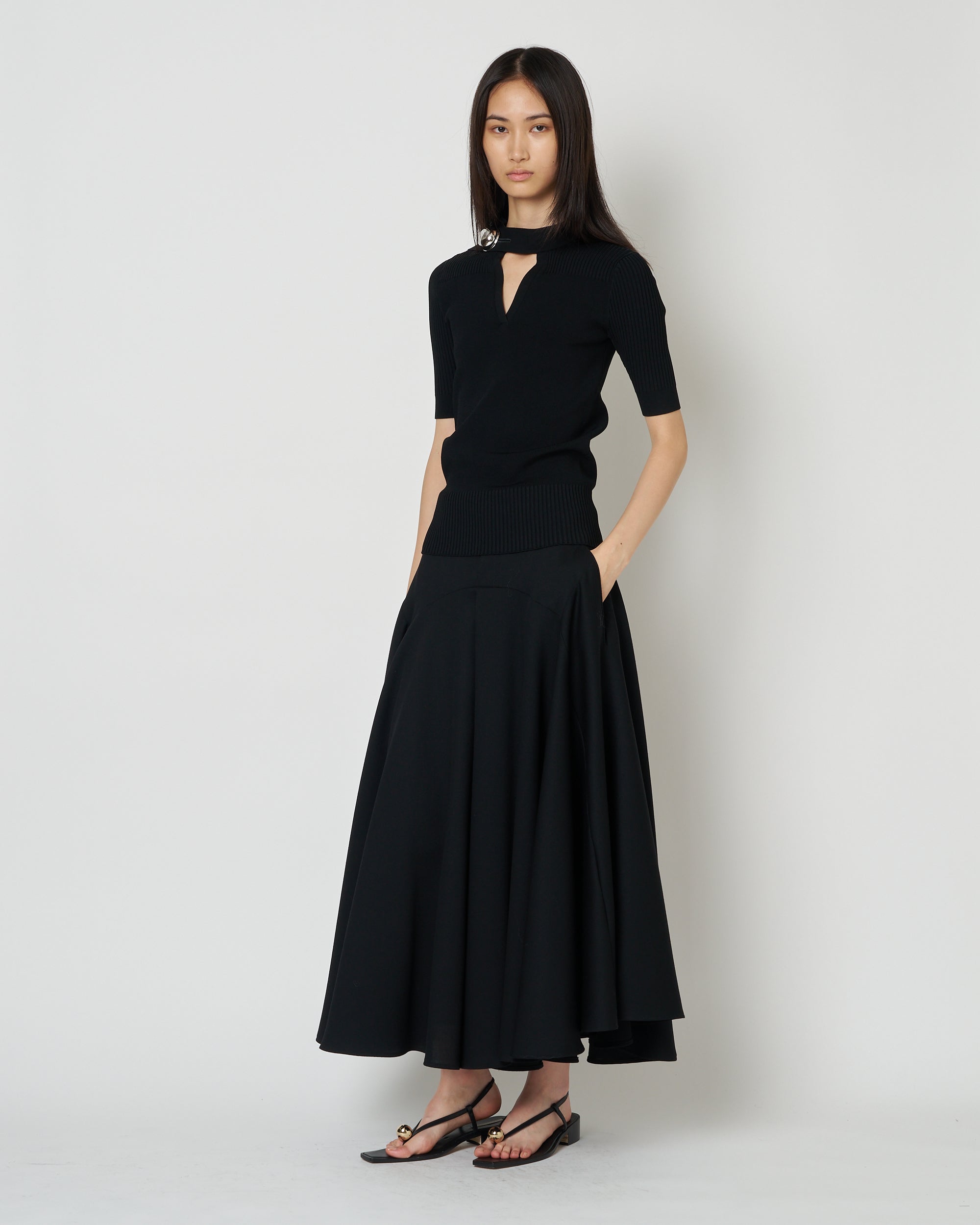 【PRE ORDER】NAMIE - KNIT BUTTON TOP