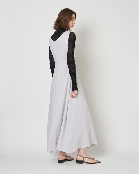 【PRE ORDER】NICOLE - V-NECK FLARED DRESS