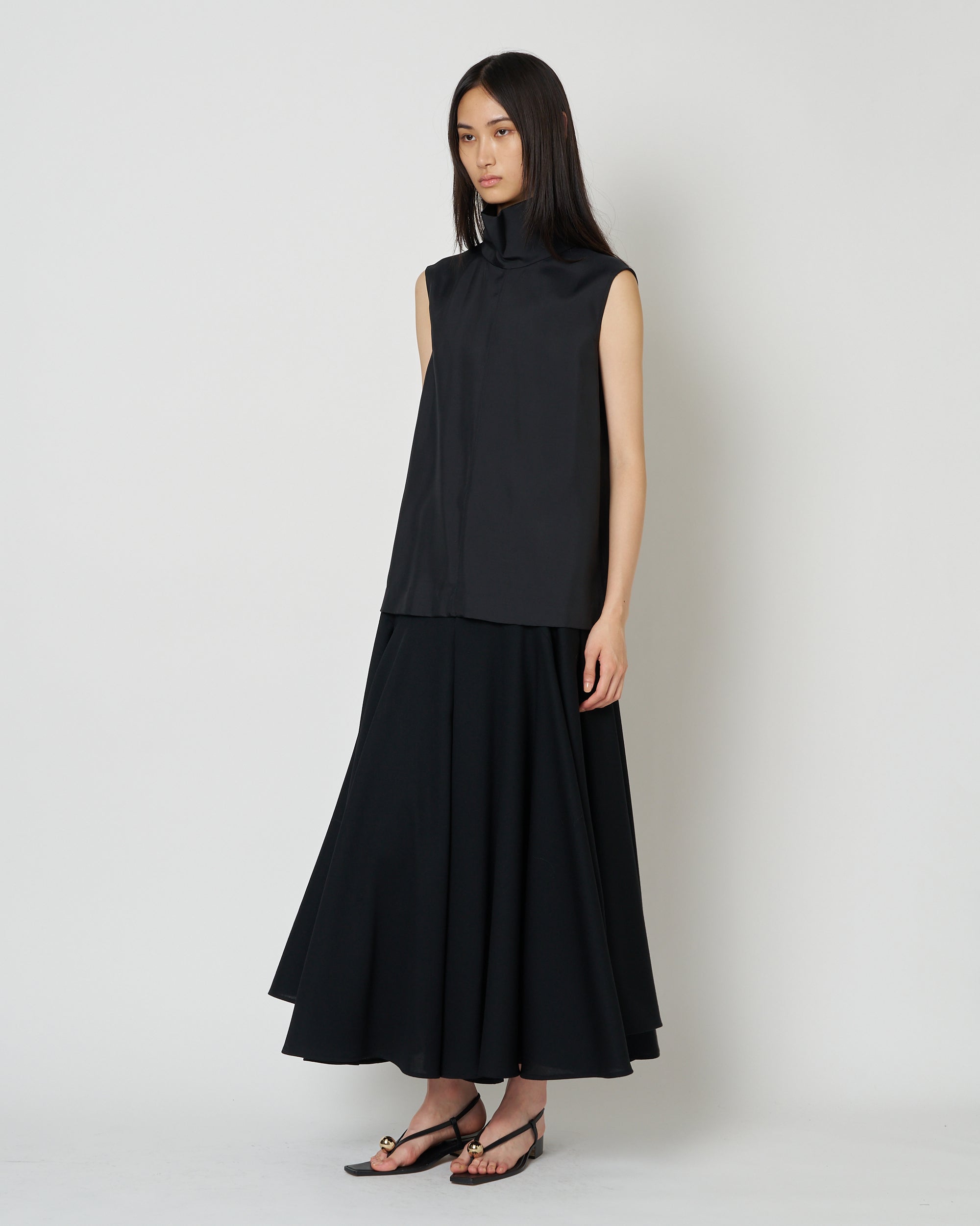 【PRE ORDER】NAOS - STAND COLLAR SILK NYLON TOP