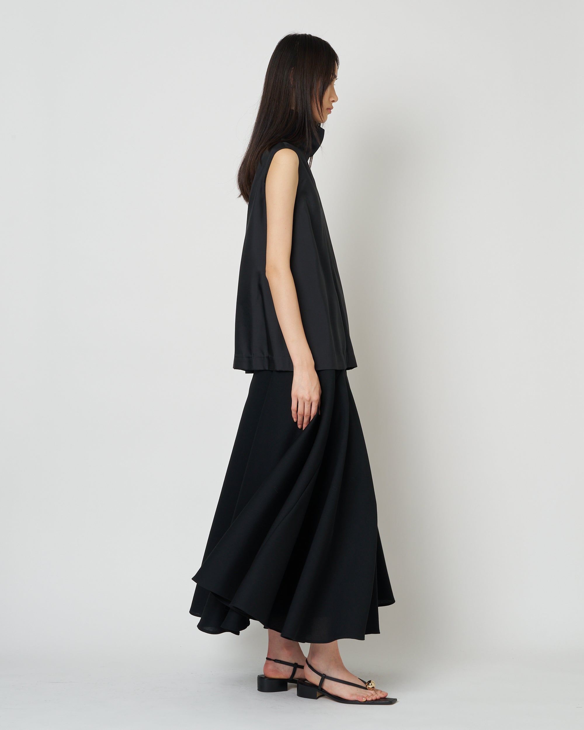 【PRE ORDER】NAOS - STAND COLLAR SILK NYLON TOP