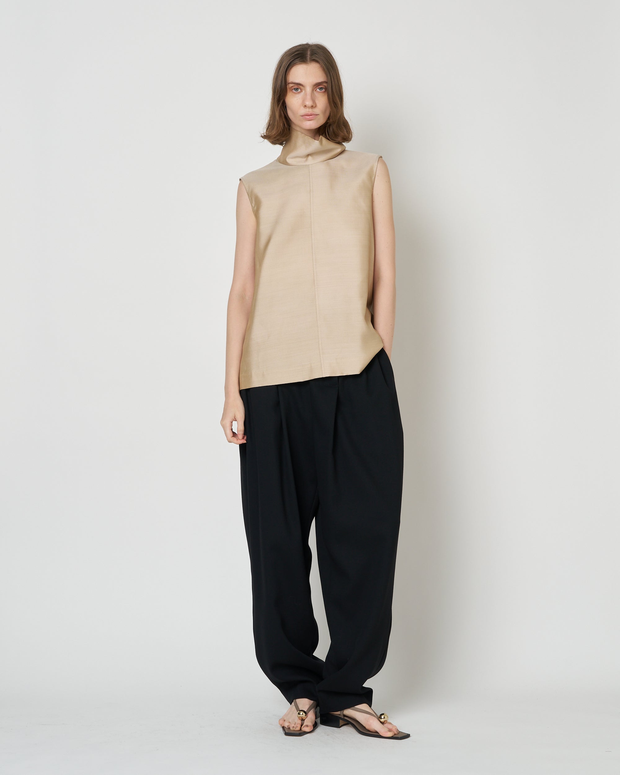 【PRE ORDER】NAOS - STAND COLLAR SILK NYLON TOP