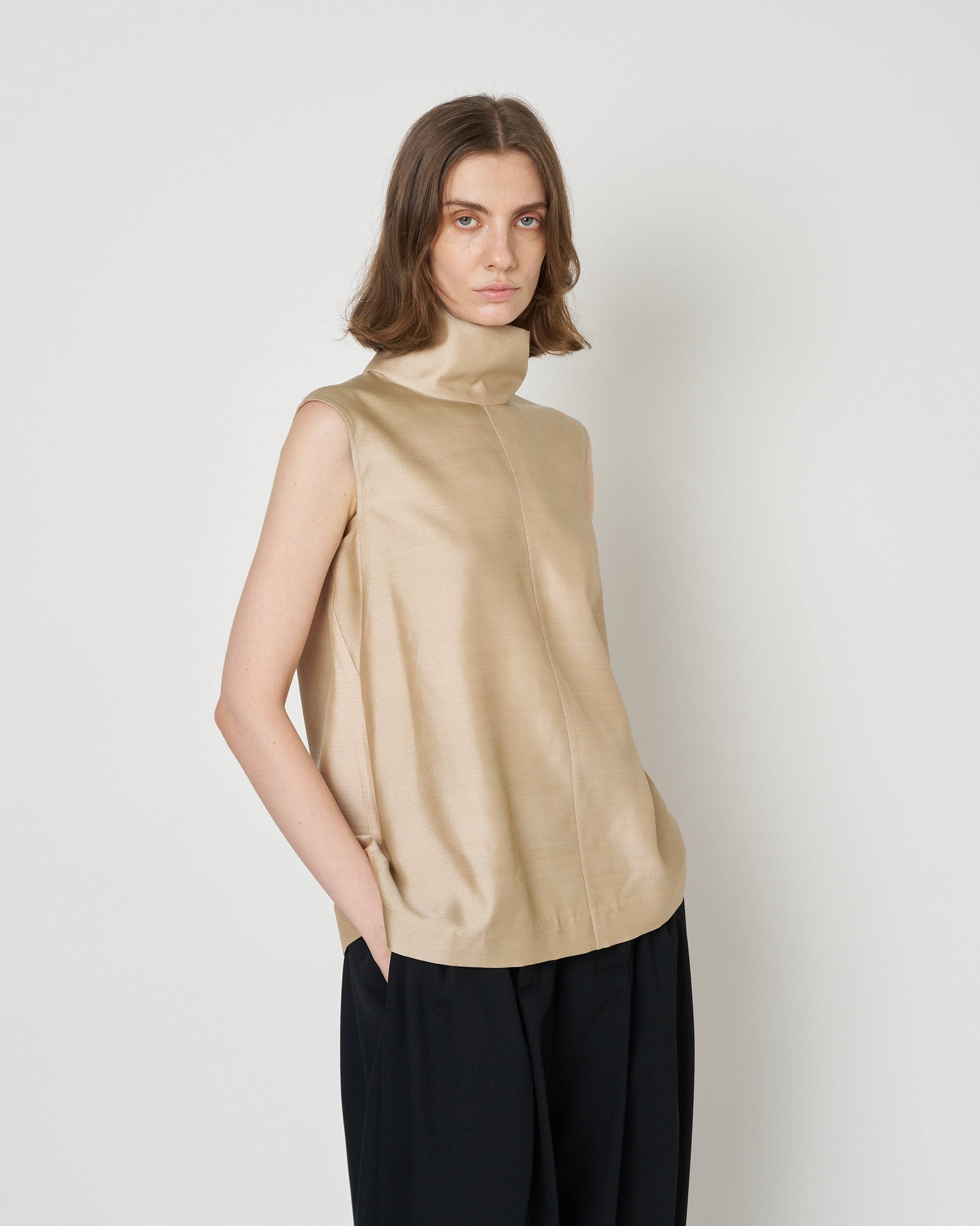 【PRE ORDER】NAOS - STAND COLLAR SILK NYLON TOP