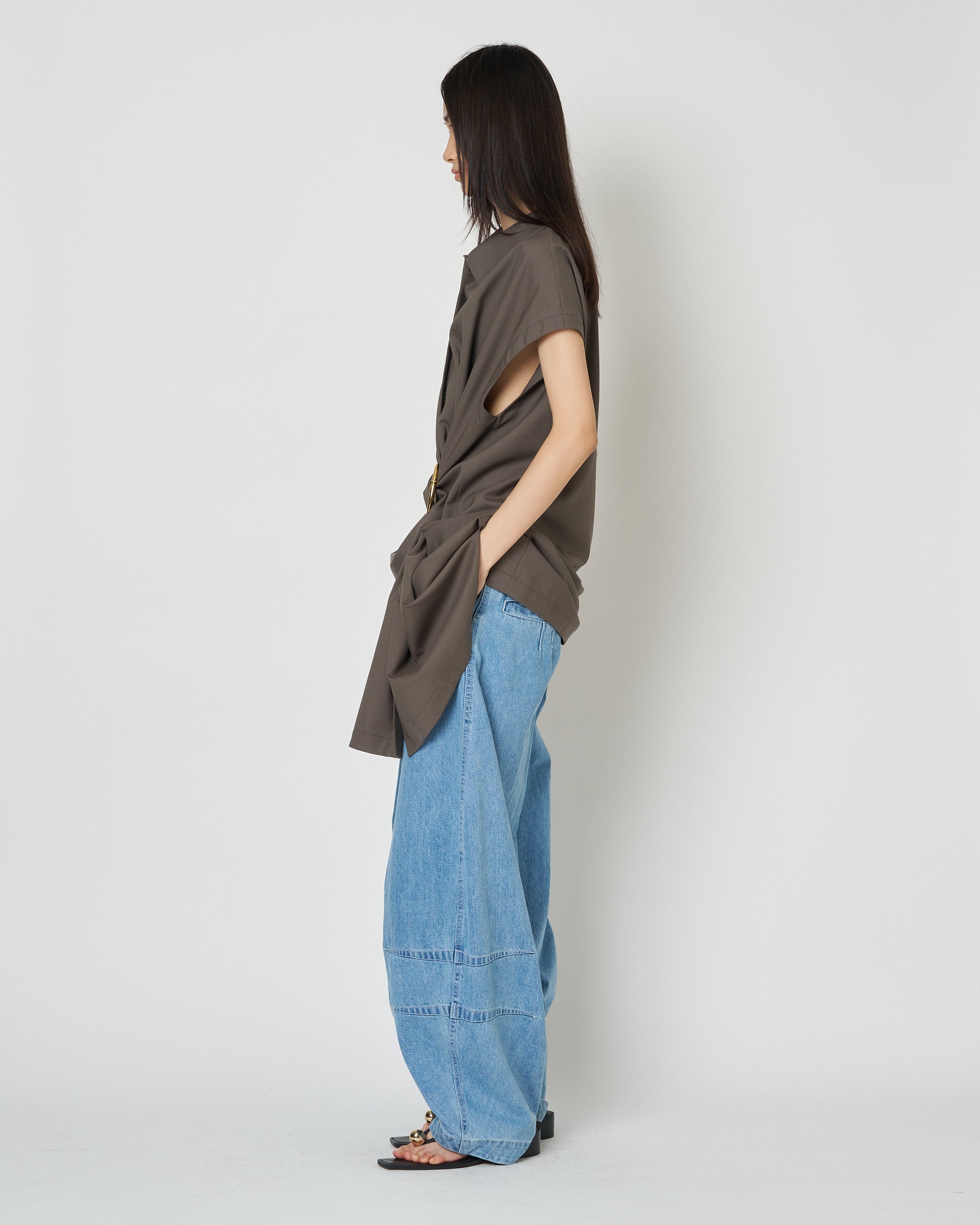 【PRE ORDER】NOA - WOOL GATHERED TOP WITH BUCKLE