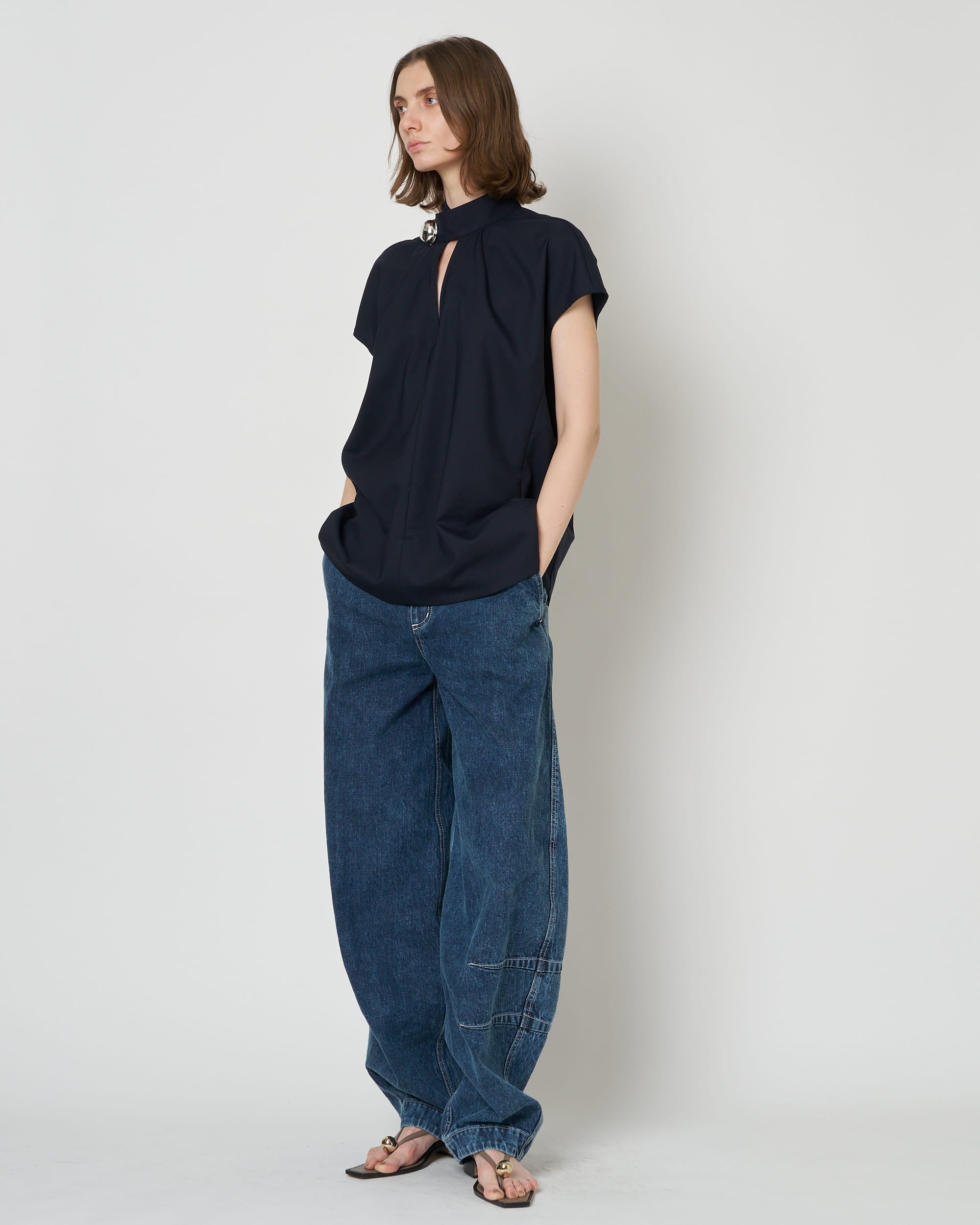 HEPBURN SL - WOOL SLEEVELESS BUTTON TOP