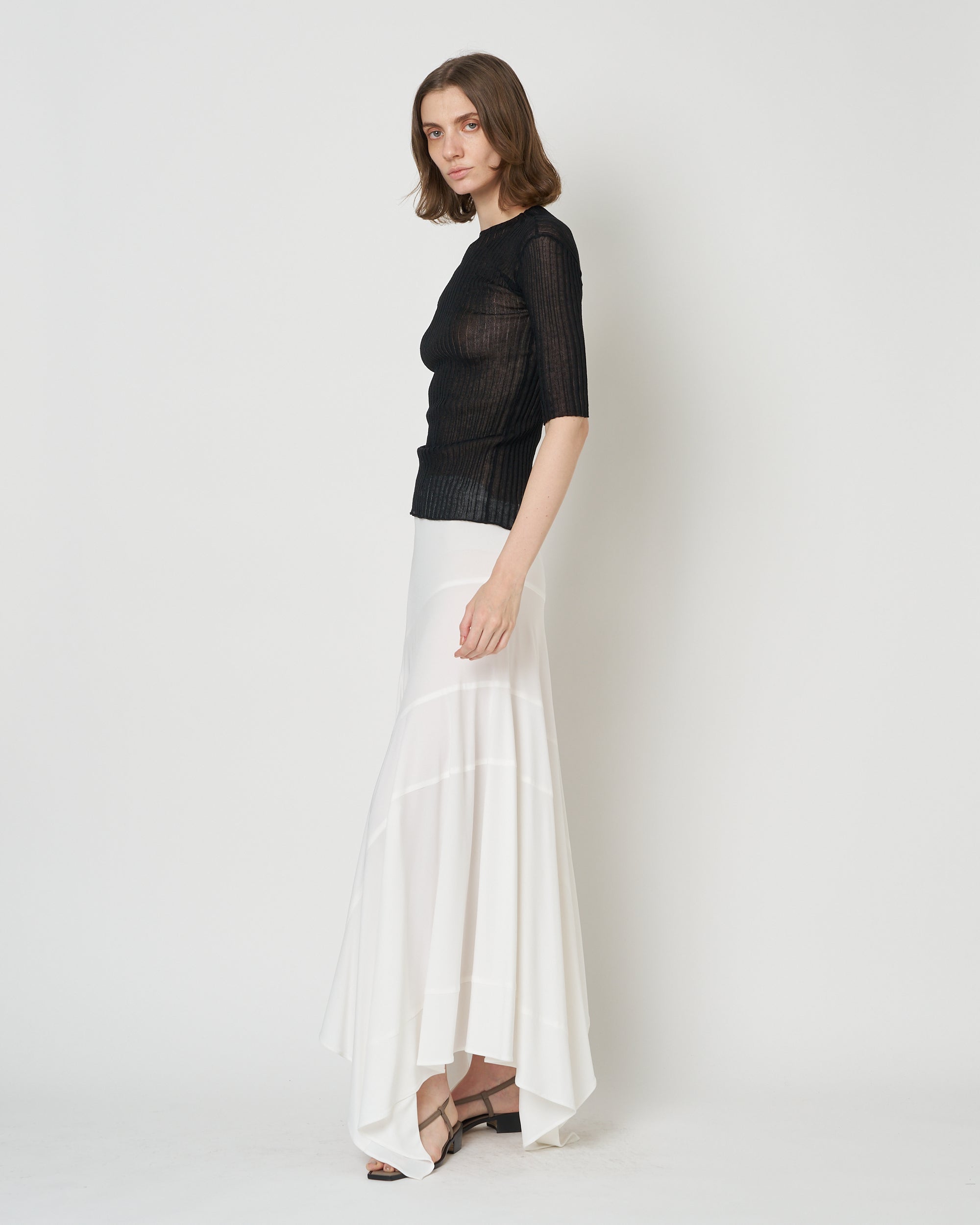 【PRE ORDER】NADIR - ASYMMETRY NYLON SKIRT