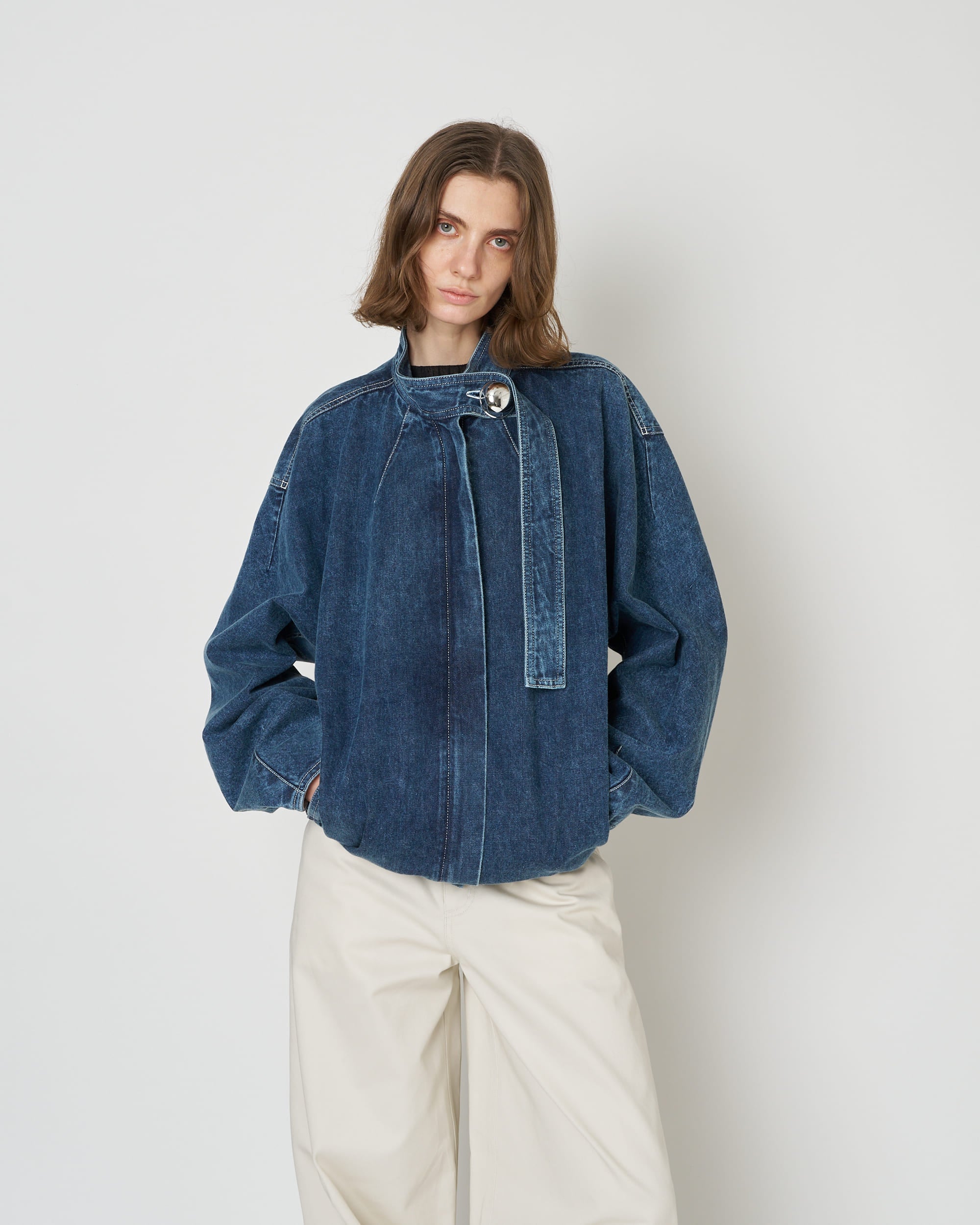IVANA - ROUND SHAPED ZIP UP DENIM BLOUSON