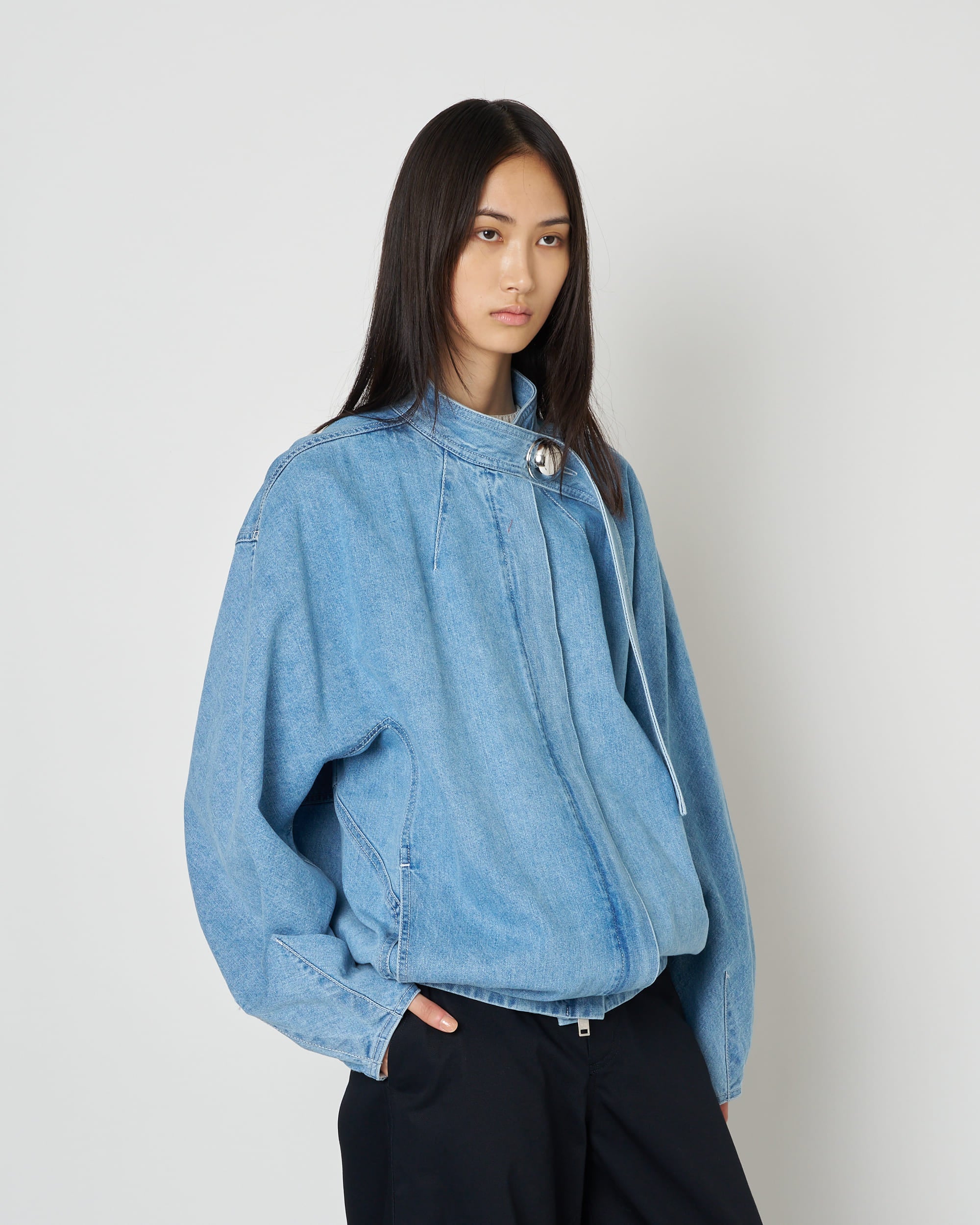 IVANA - ROUND SHAPED ZIP UP DENIM BLOUSON