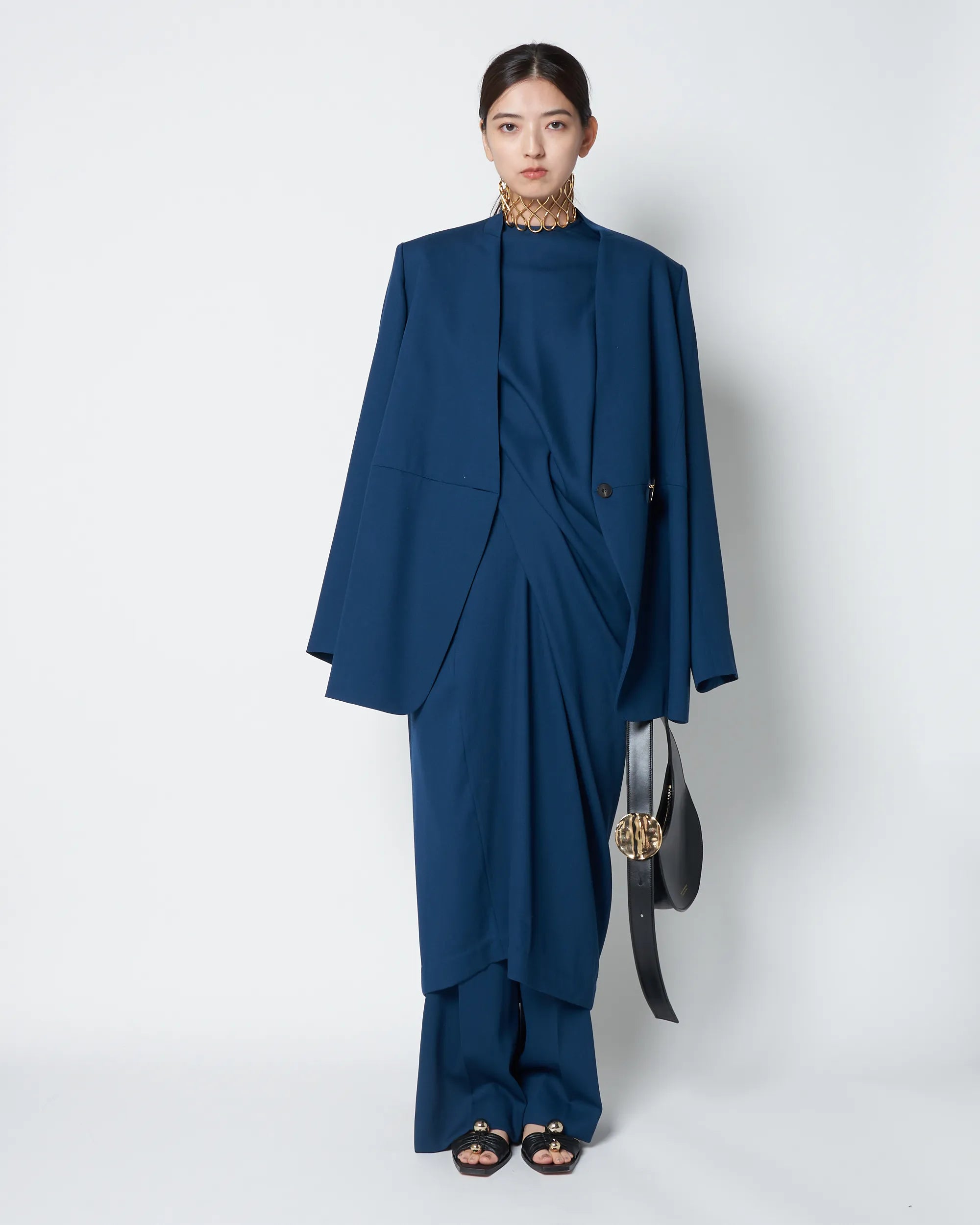 【PRE ORDER】HARU - COLLARLESS SUMMER WOOL TAILORED BLAZER