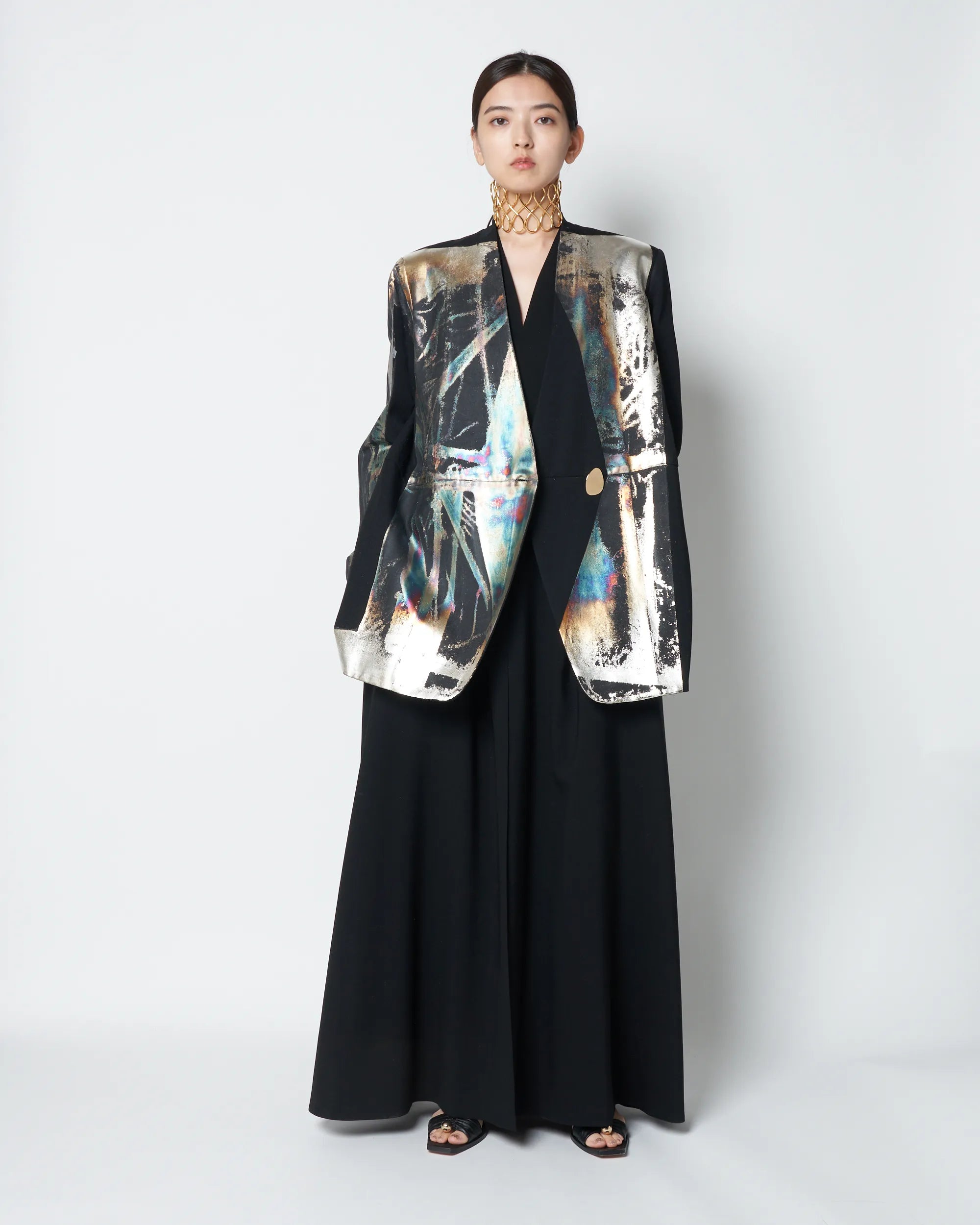 【PRE ORDER】HARU - COLLARLESS TAILORED BLAZER WITH FOIL COATING