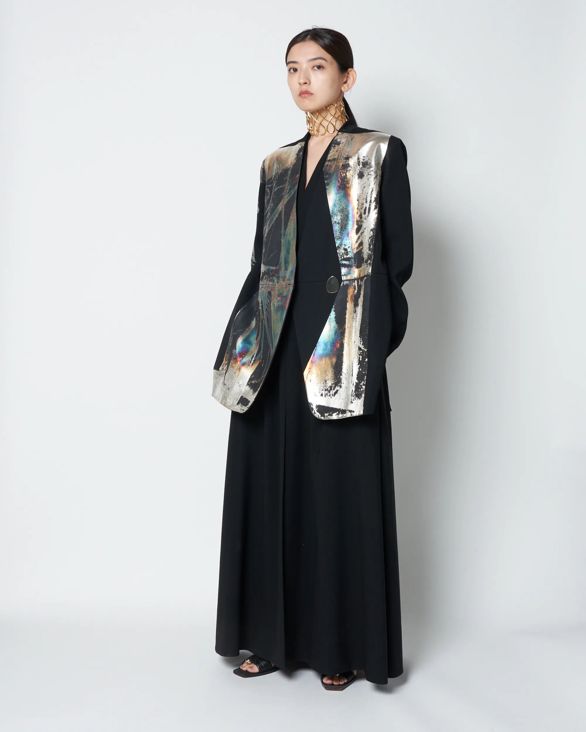 【PRE ORDER】HARU - COLLARLESS TAILORED BLAZER WITH FOIL COATING