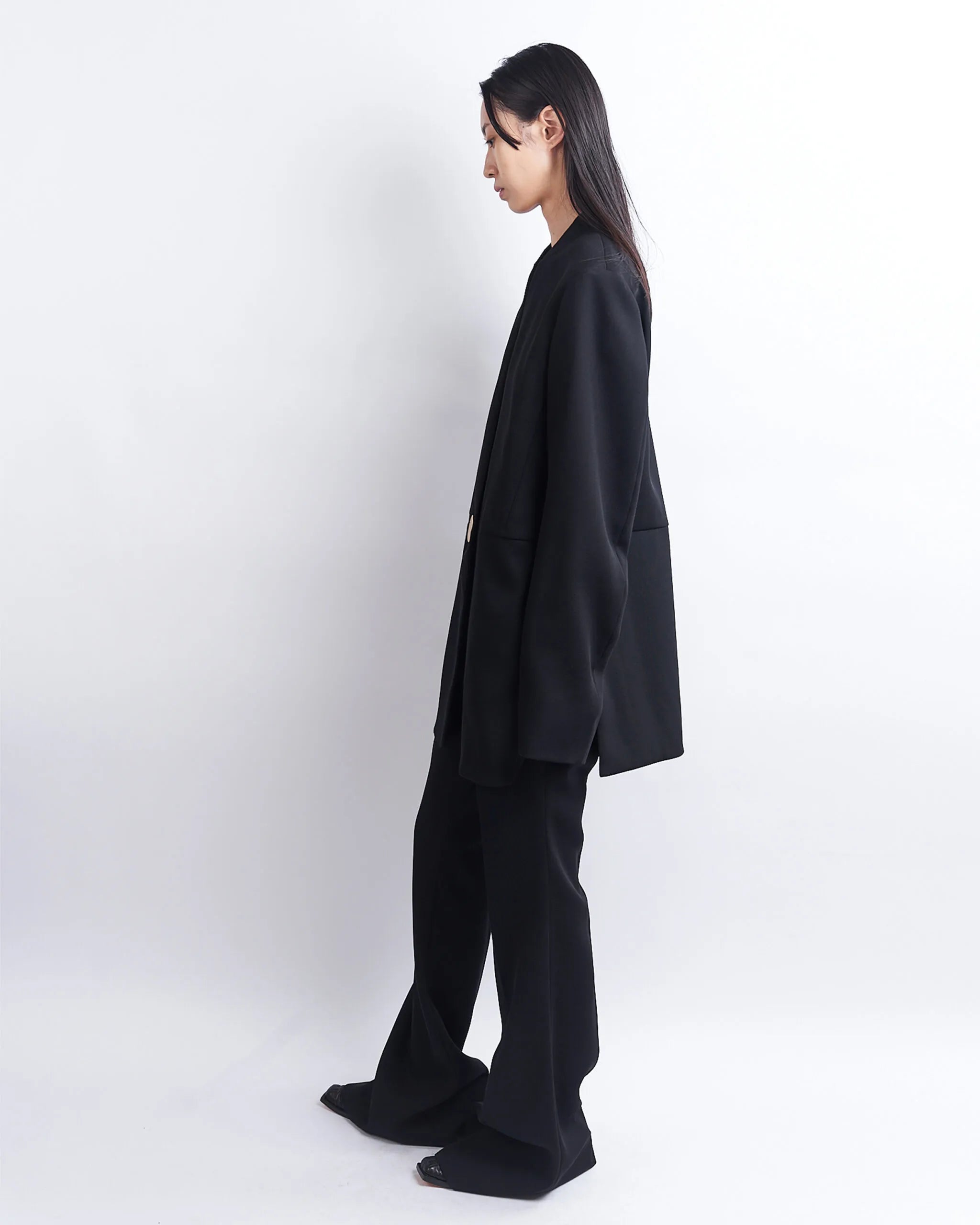 HARU -  COLLARLESS WOOL TAILORED BLAZER