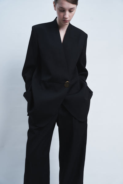 HARU -  COLLARLESS WOOL TAILORED BLAZER