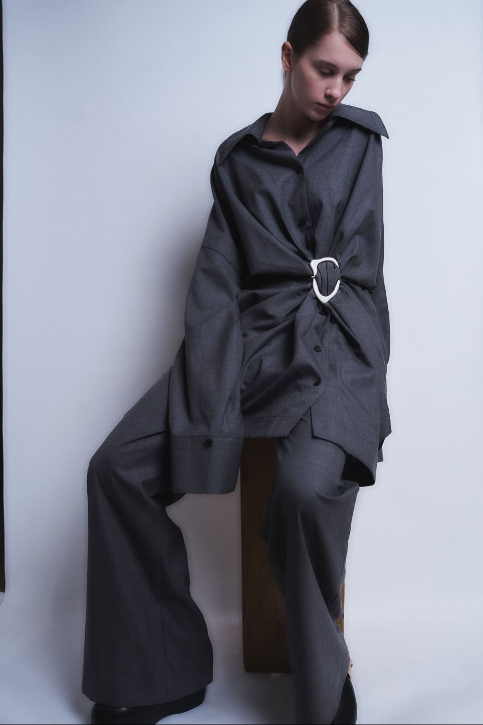 MARIALUISA - WOOL GATHERED SHIRT WITH BUCKLE – HARUNOBUMURATA MARIALUISA - WOOL GATHERED SHIRT WITH BUCKLE – HARUNOBUMURATA
