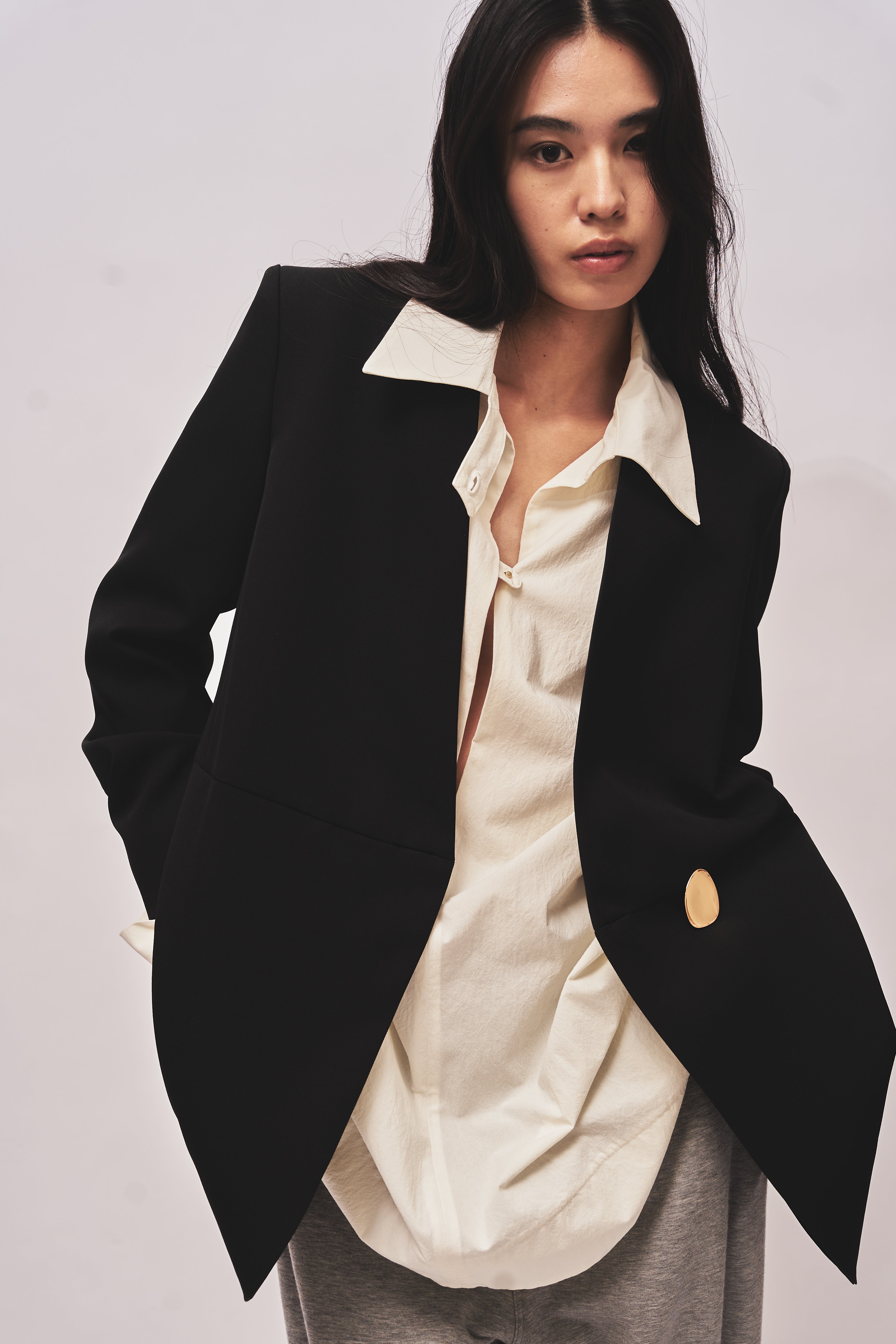 HARU - COLLARLESS SUMMER WOOL TAILORED BLAZER