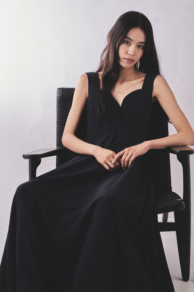INES - BACK SATIN FLARE DRESS