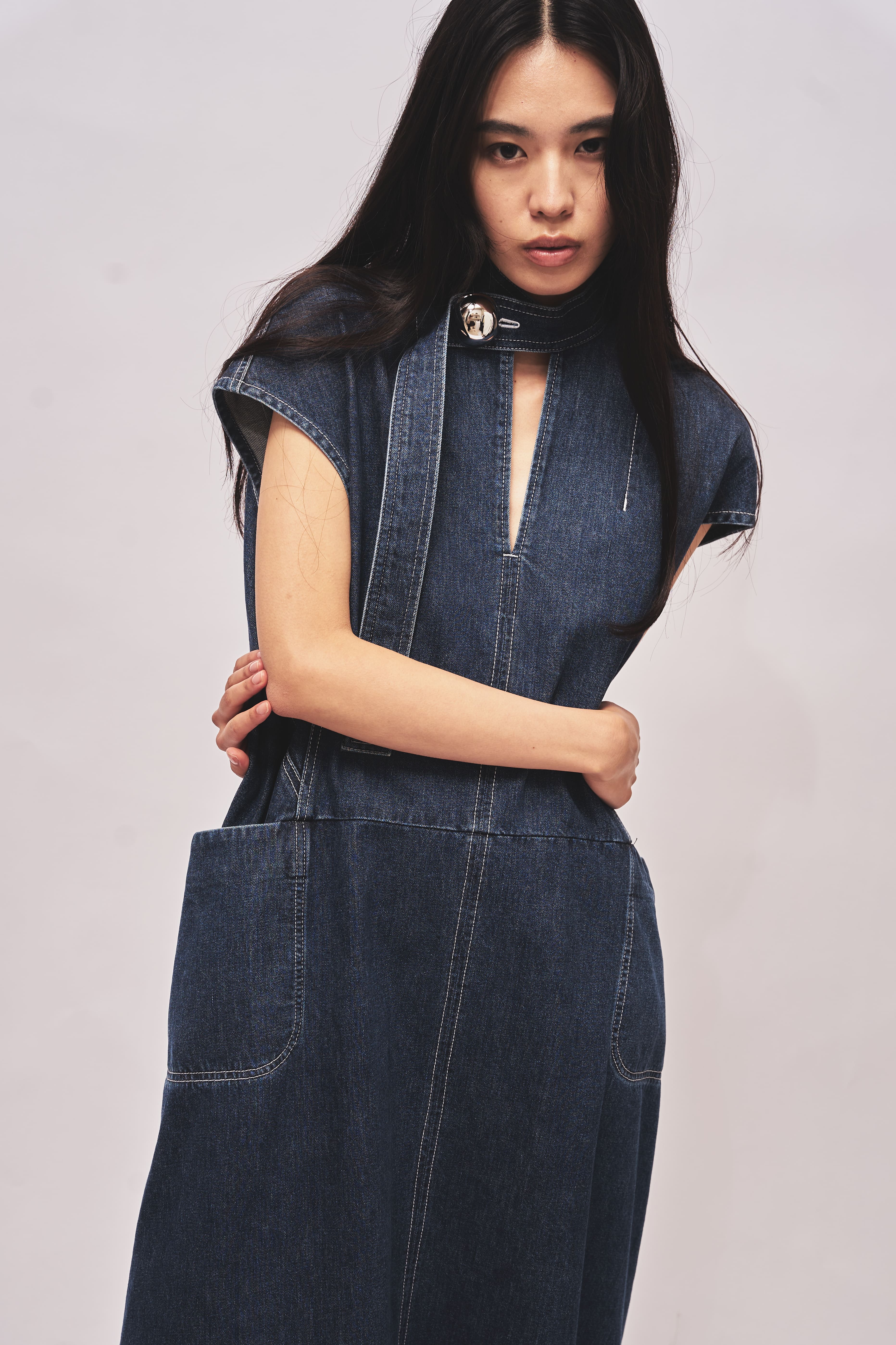 LAURA - ROUND SHAPE SLEEVELESS DENIM DRESS (SOLD OUT)