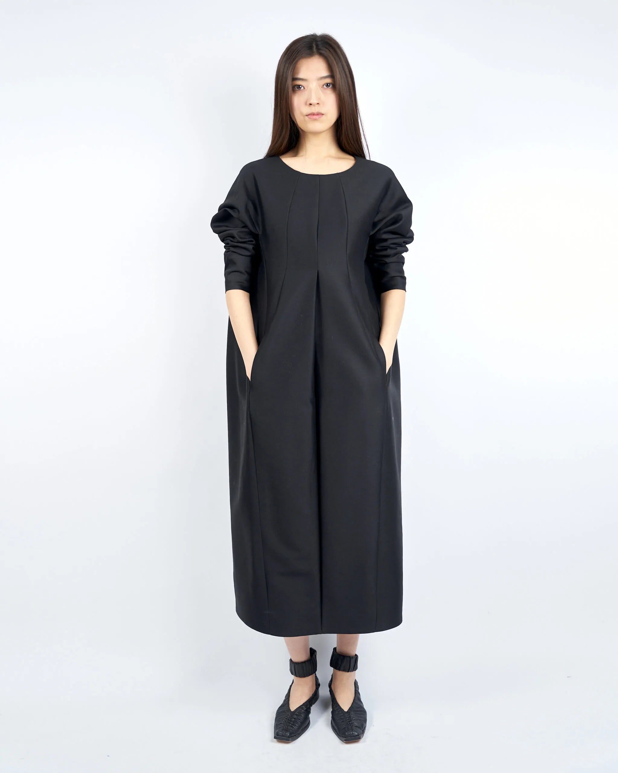 INFER - COCOON SHAPED LONG SLEEVE DRESS