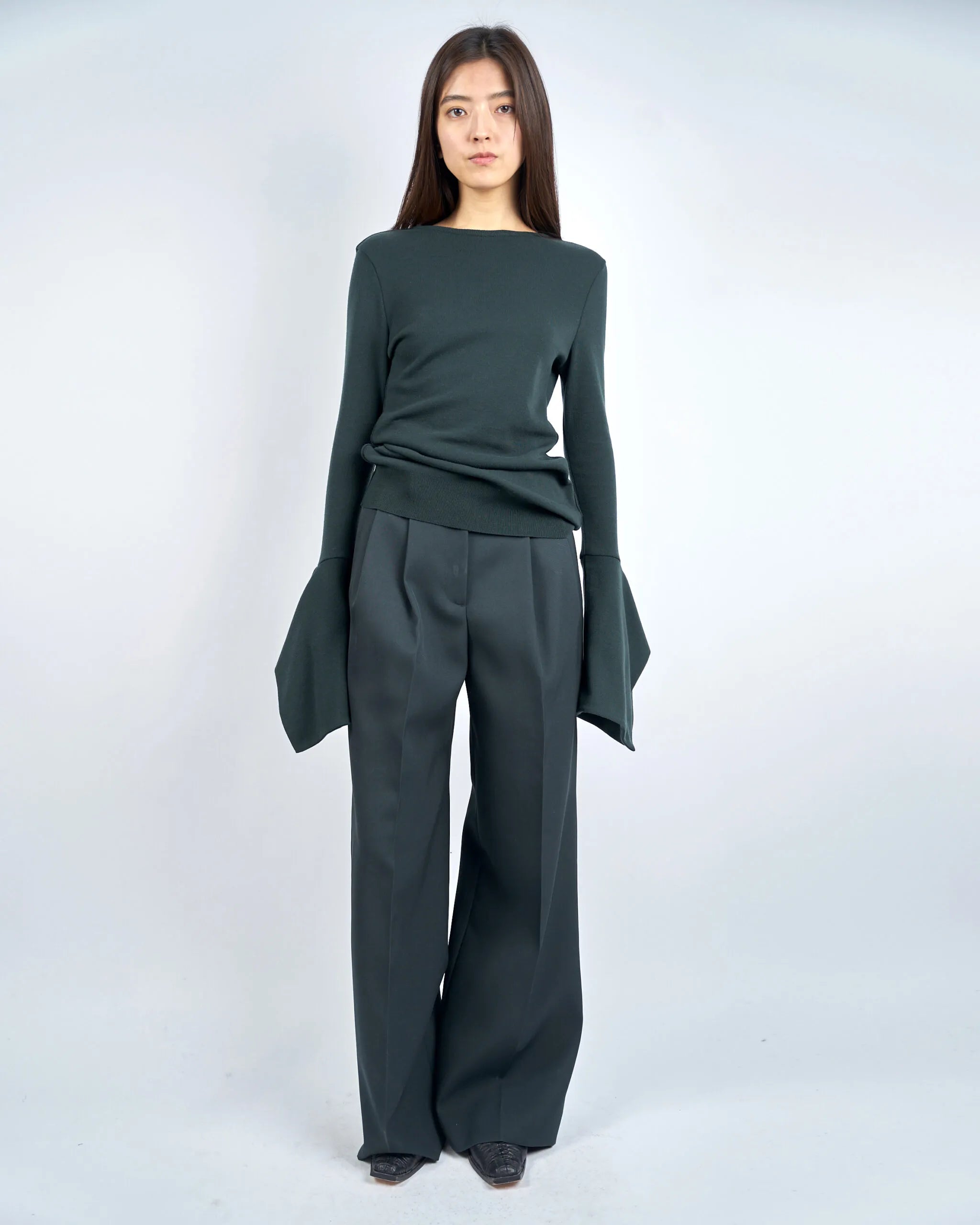 ISPARTA - WIDE SILHOUETTE WOOL TUCKED TROUSERS