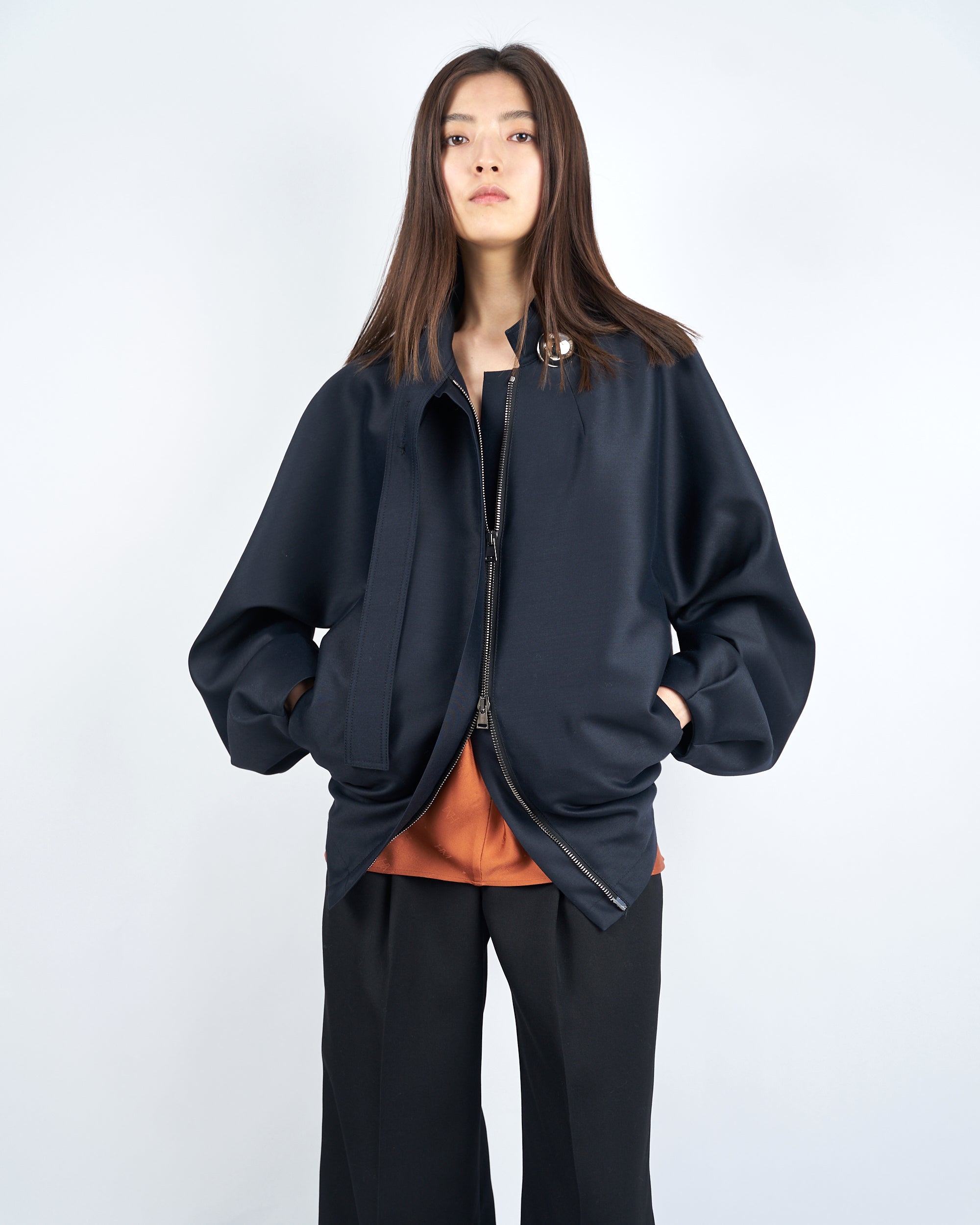 IVANA - ROUND SHAPED ZIP UP WOOL BLOUSON