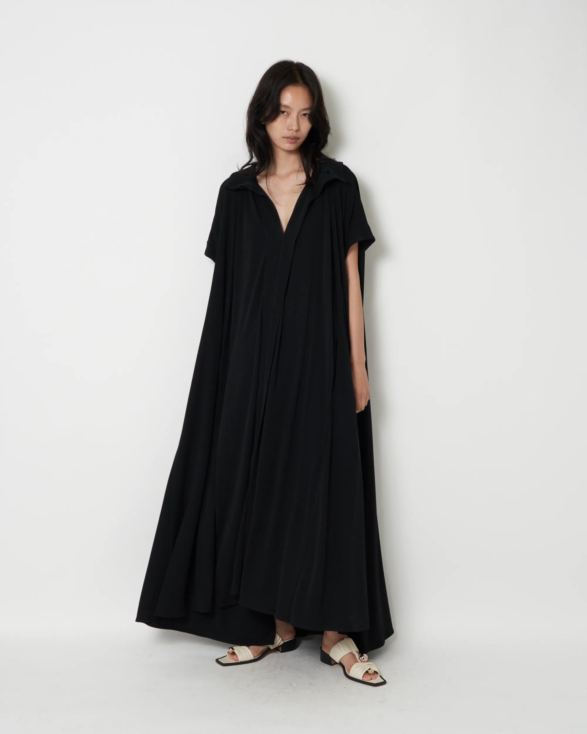 【新品】 na.e ナエ Reversible Flare Dress INES - SILK WOOL FLARE DRESS – HARUNOBUMURATA