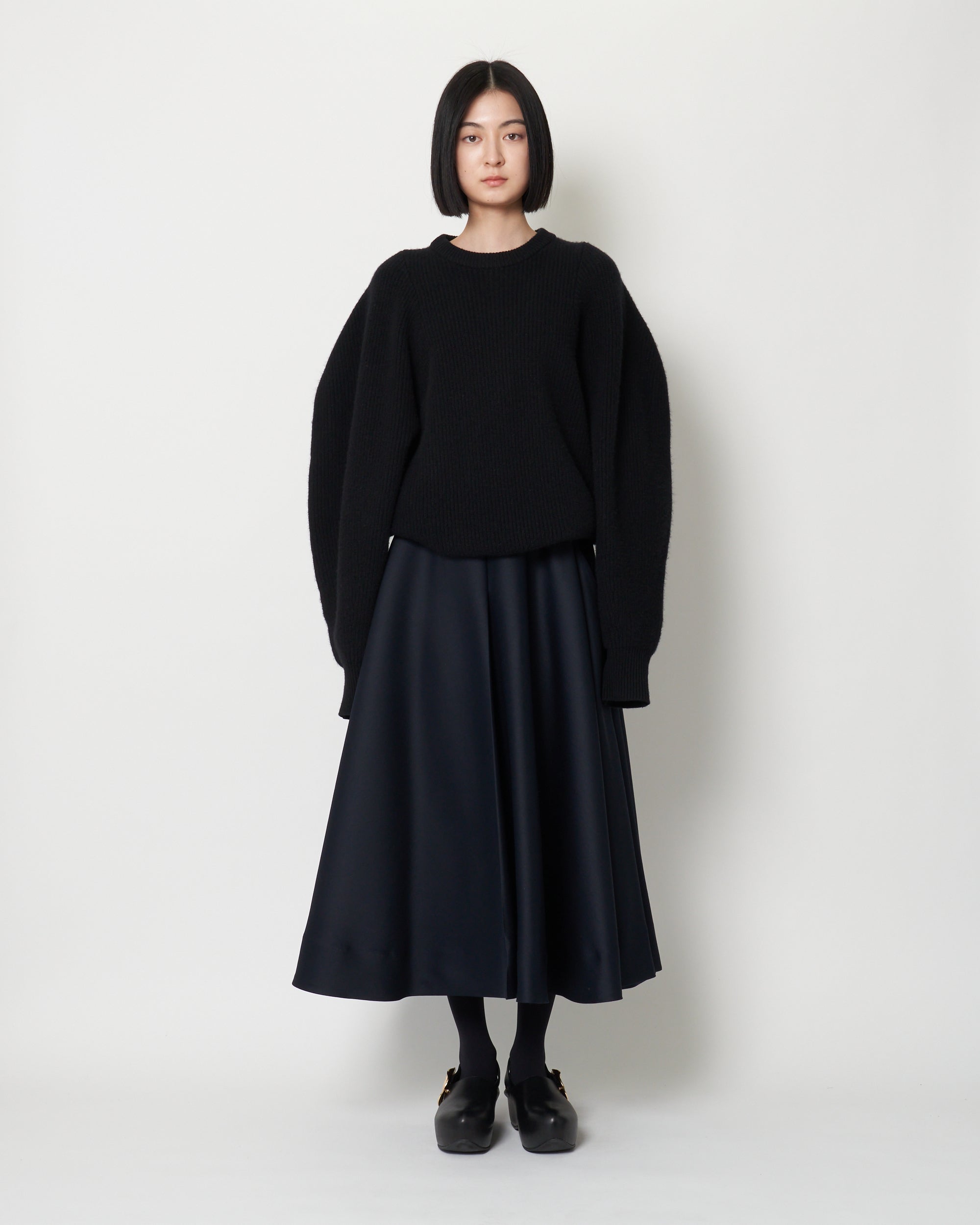 KAMARI - ROUNDED SLEEVE WOOL KNIT SWEATER