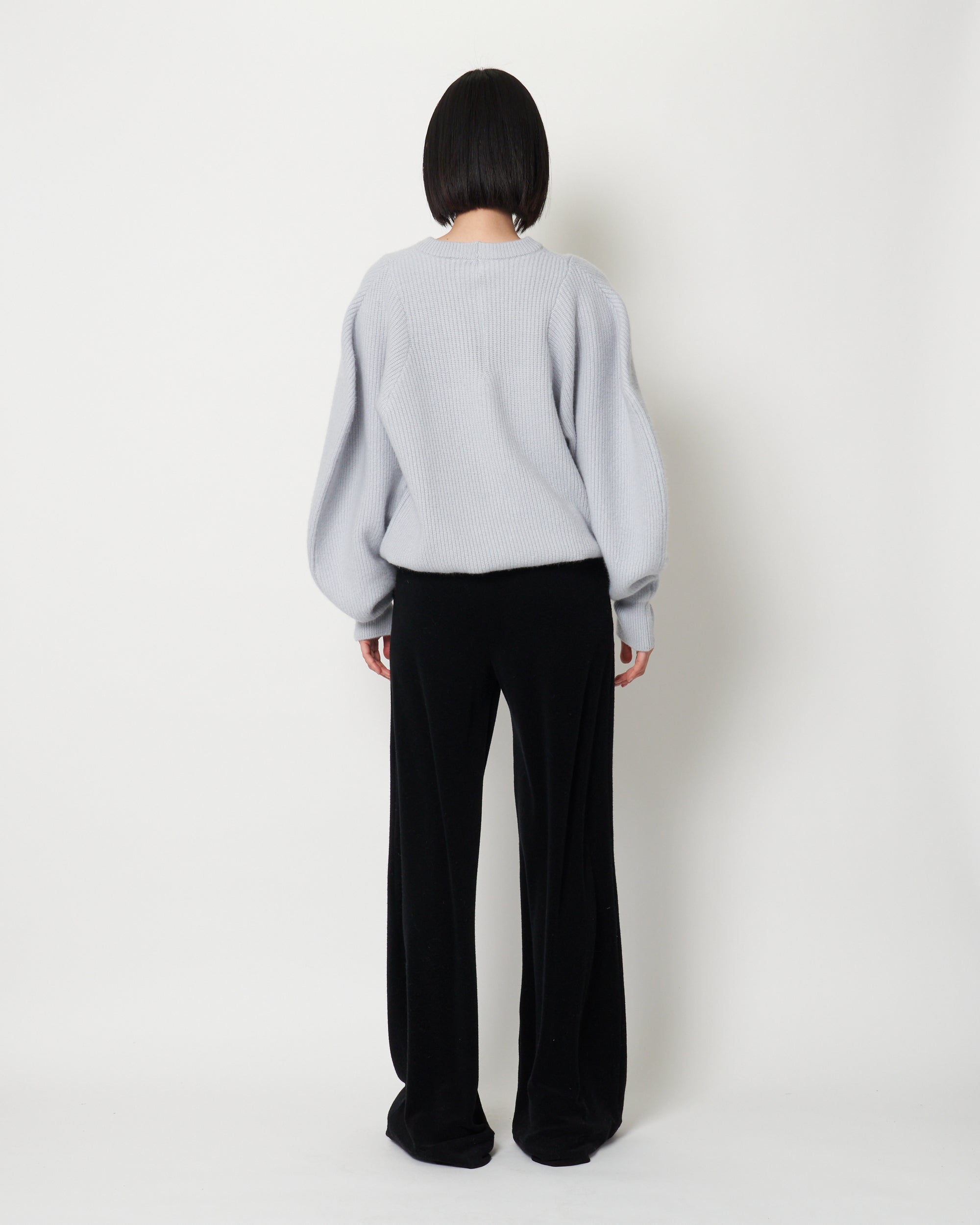 KAMARI - ROUNDED SLEEVE WOOL KNIT SWEATER