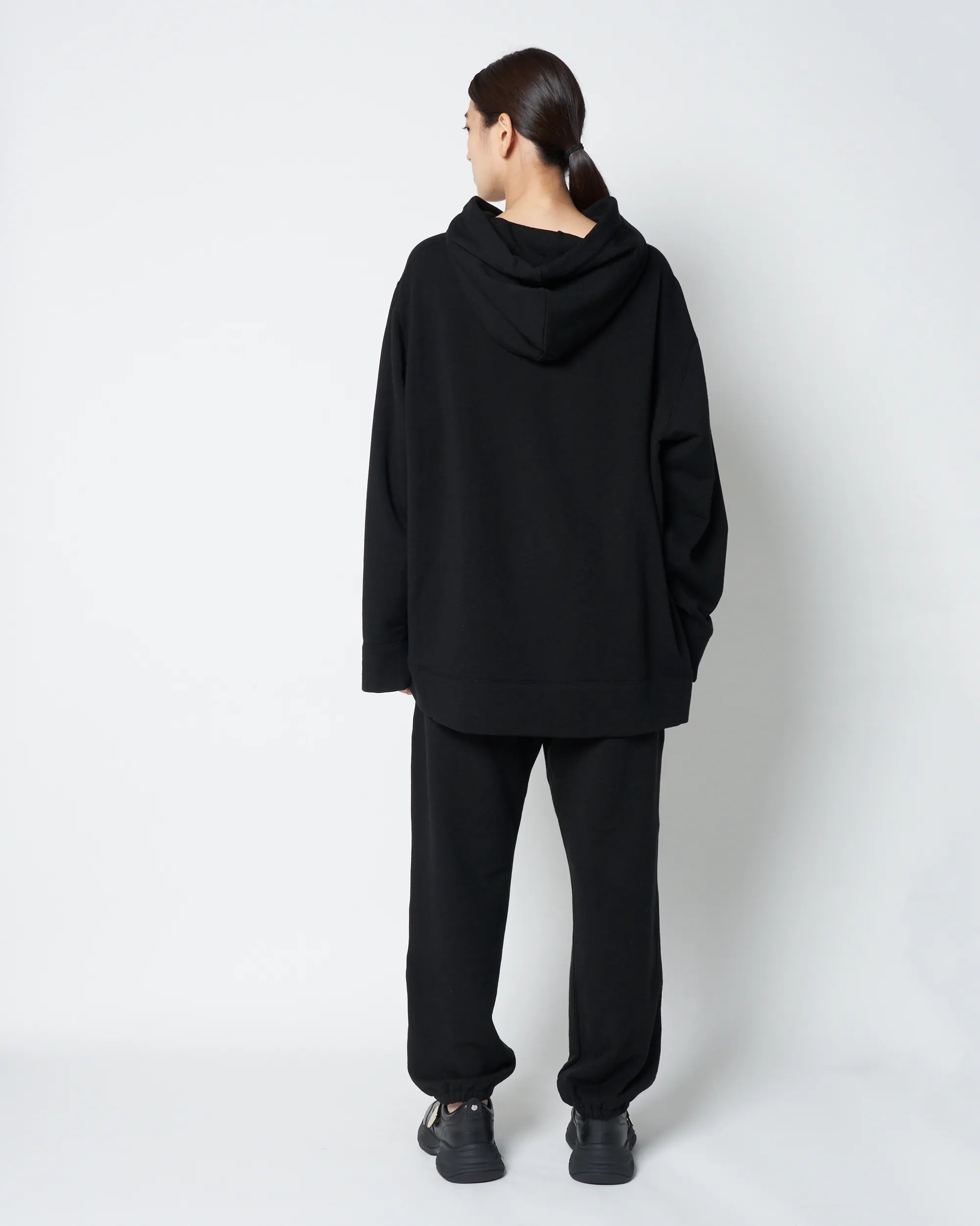 【PRE ORDER】LARK - ESSENTIAL TENCIL CASHMERE HOODIE