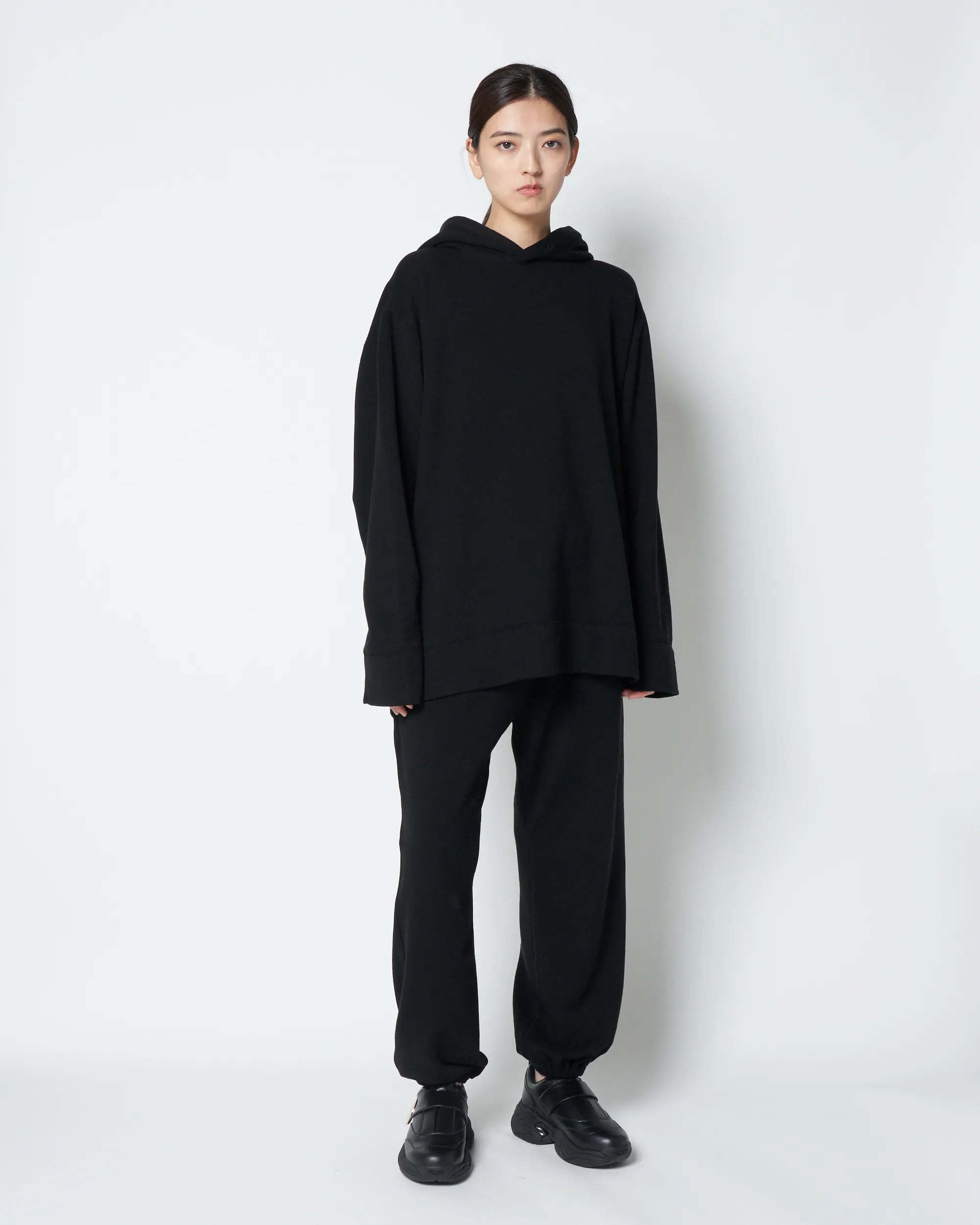 【PRE ORDER】LARK - ESSENTIAL TENCIL CASHMERE HOODIE