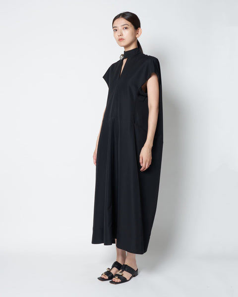 LAURA - ROUND SHAPE SLEEVELESS DRESS