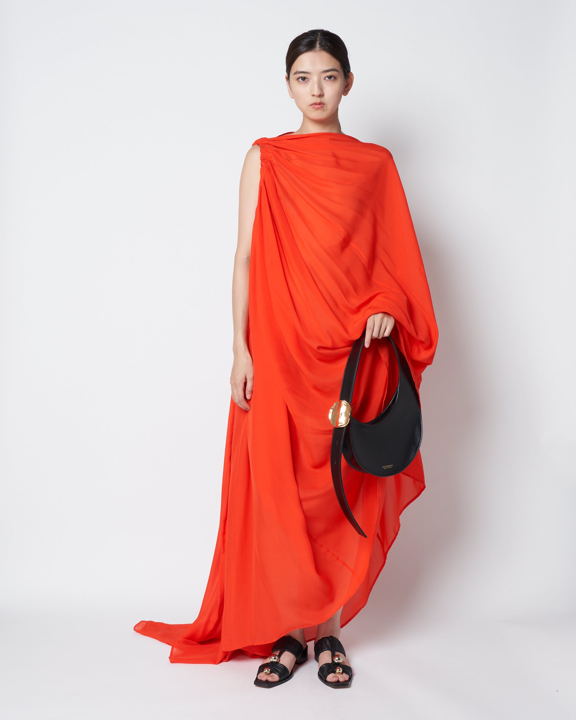 【PRE ORDER】LAVISH - SILK GATHERED TWO WAY DRESS