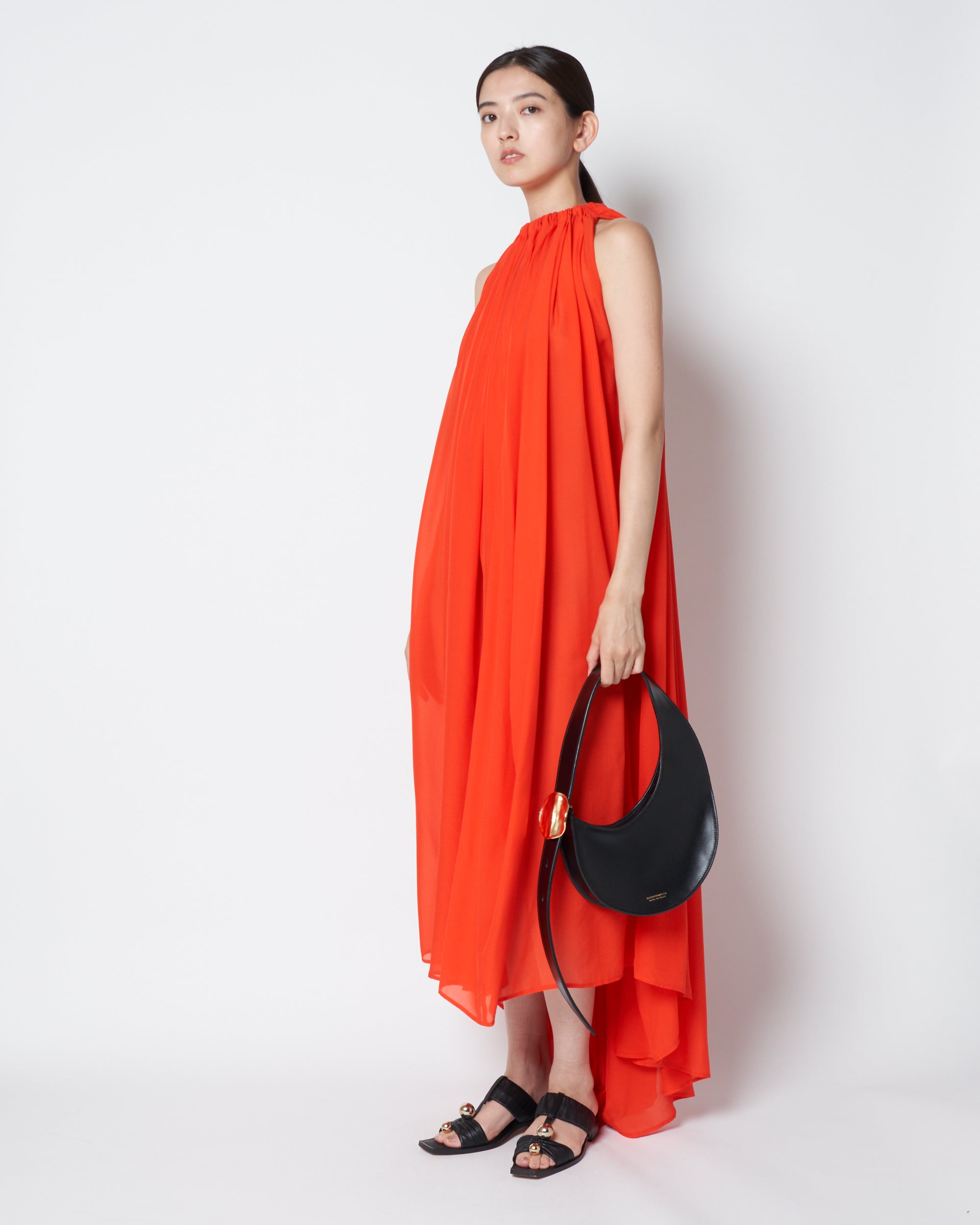 【PRE ORDER】LAVISH - SILK GATHERED TWO WAY DRESS