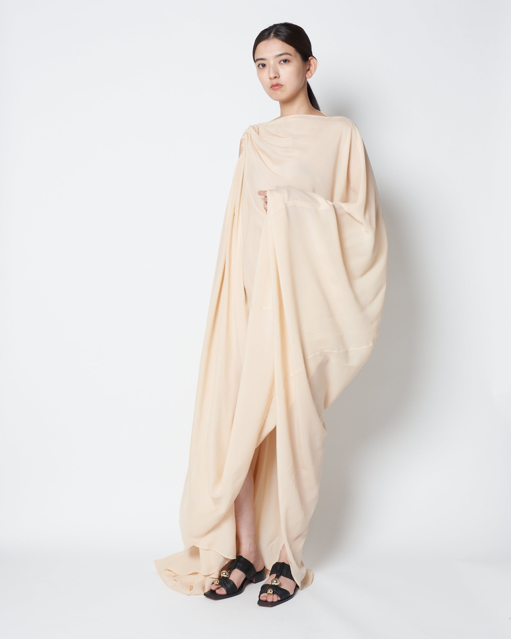 【PRE ORDER】LAVISH - SILK GATHERED TWO WAY DRESS