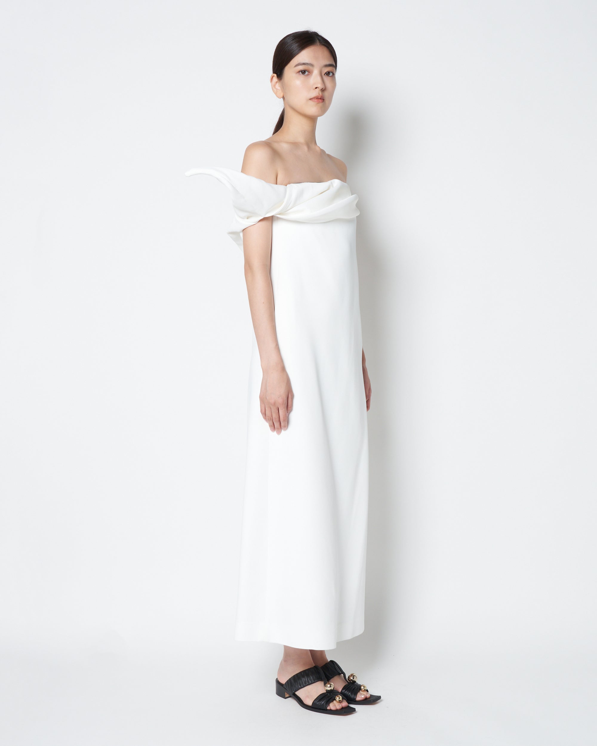 【PRE ORDER】LAYLY - SCULPTURAL TUBE DRESS