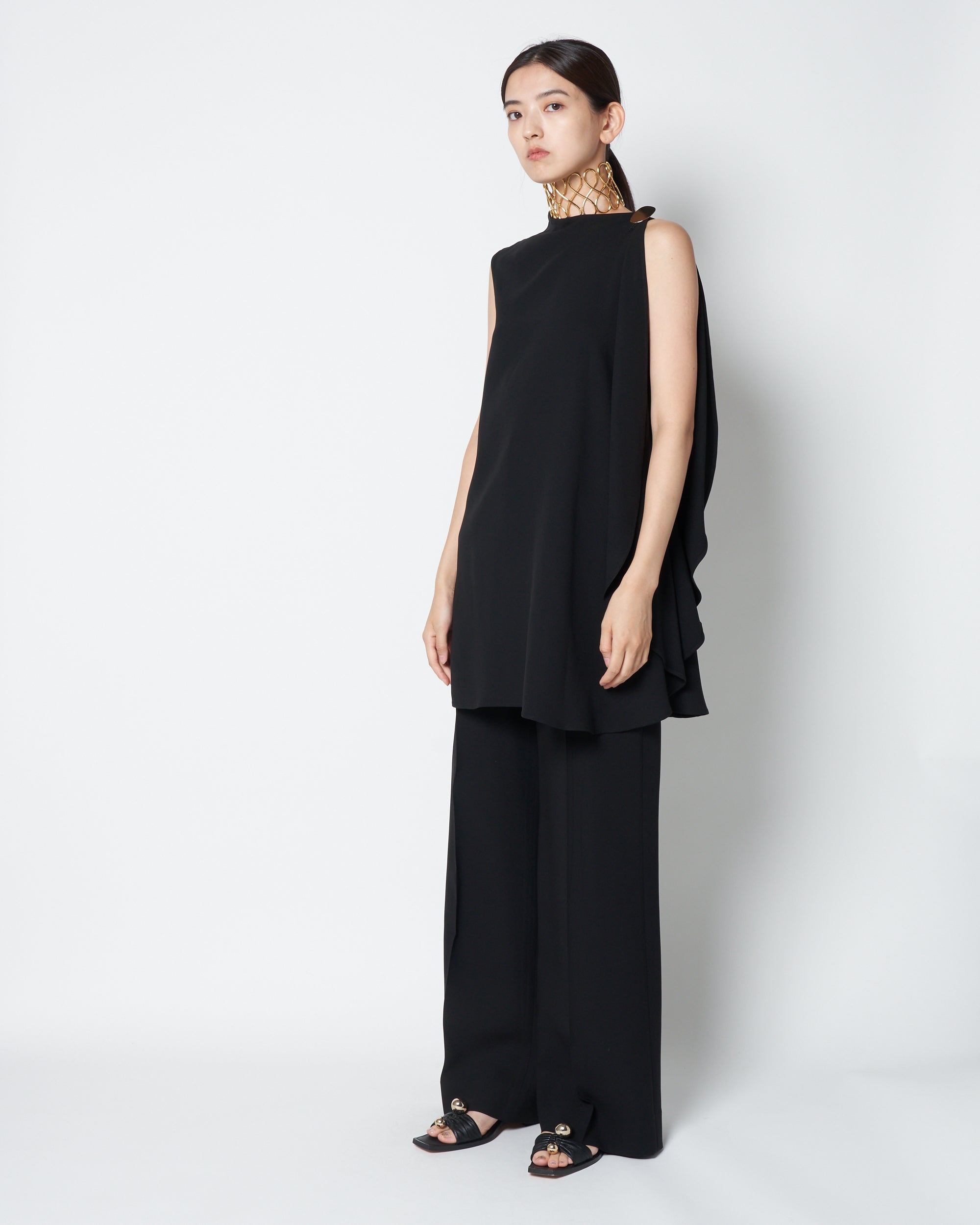 【PRE ORDER】LEVI- SILK ASYMMETRY DRAPED BLOUSE