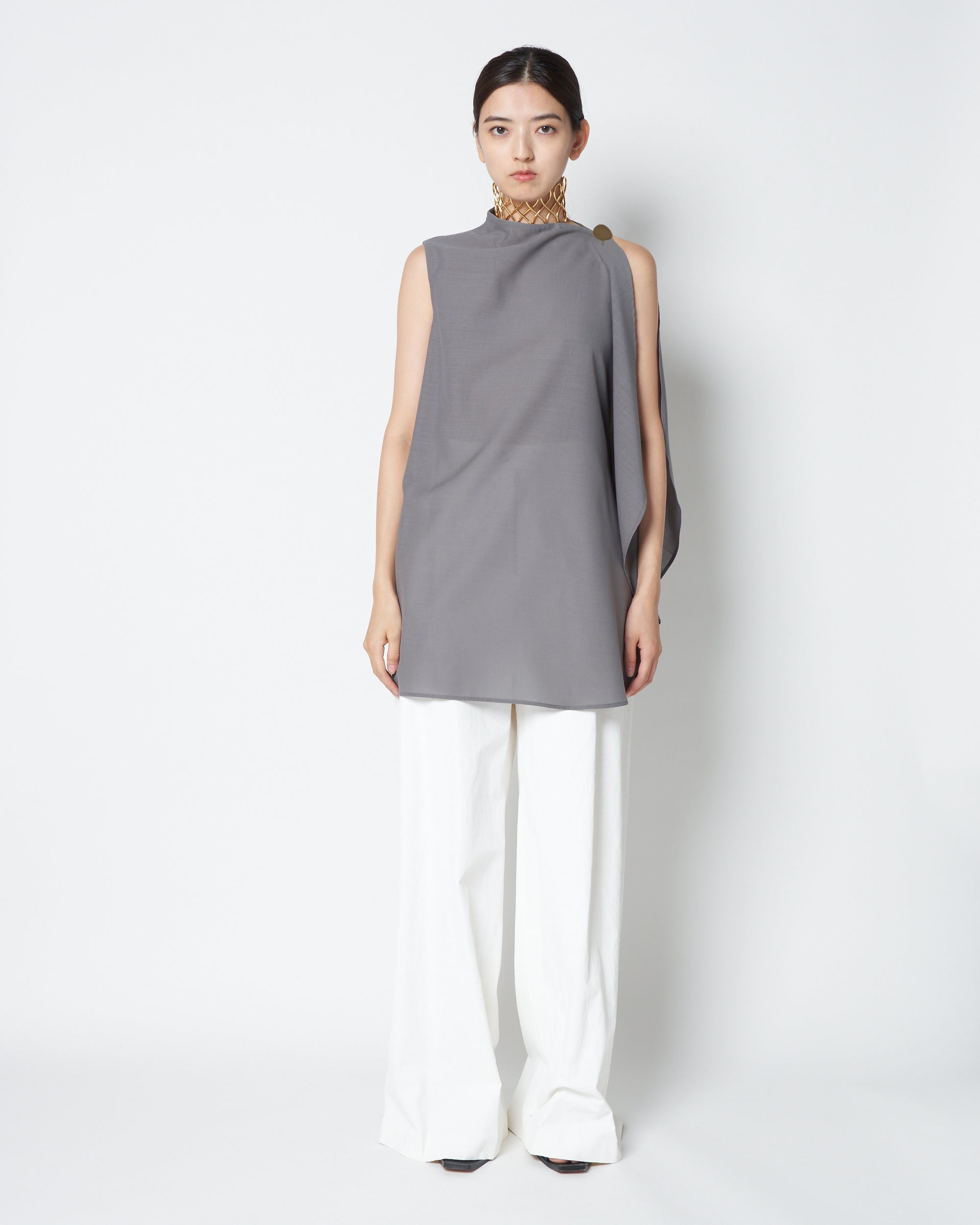 【PRE ORDER】LEVI - WOOL ASYMMETRY DRAPED BLOUSE