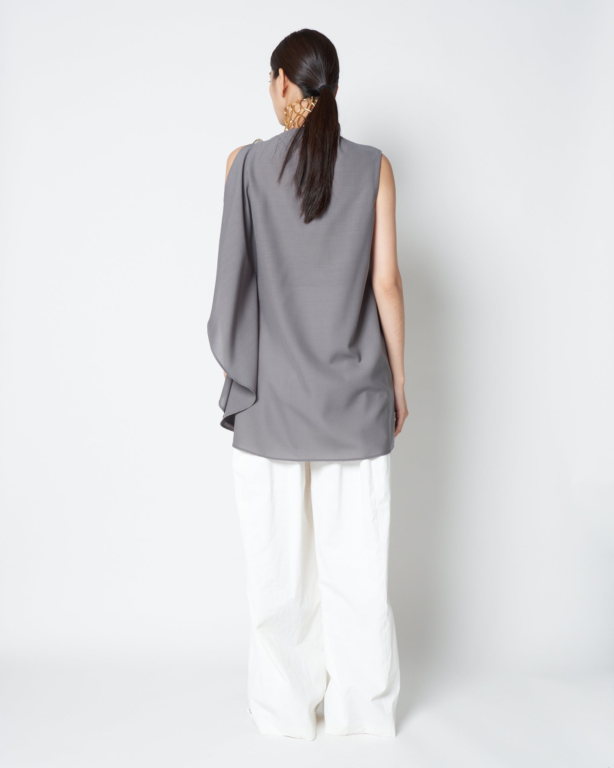 【PRE ORDER】LEVI - WOOL ASYMMETRY DRAPED BLOUSE