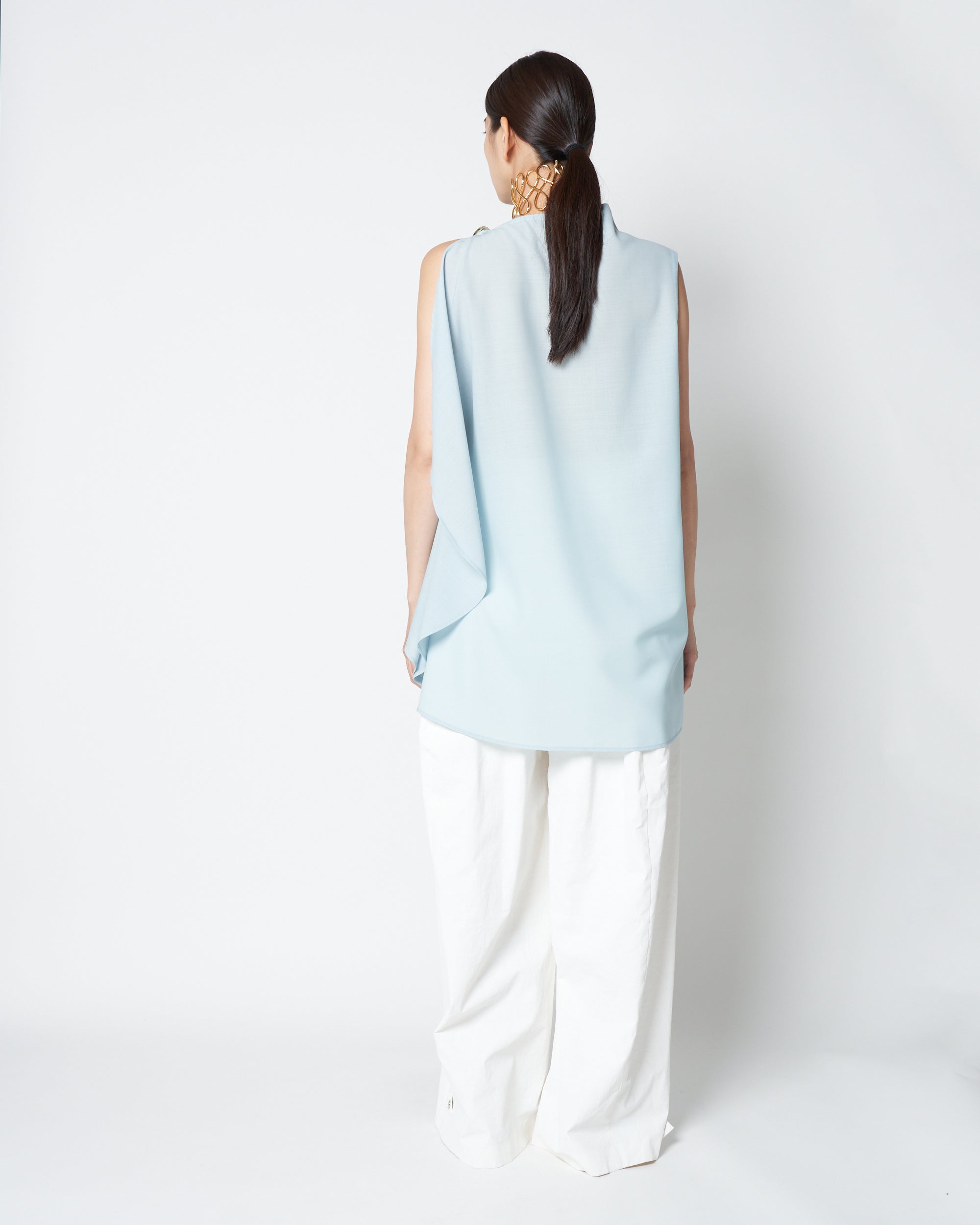 【PRE ORDER】LEVI - WOOL ASYMMETRY DRAPED BLOUSE