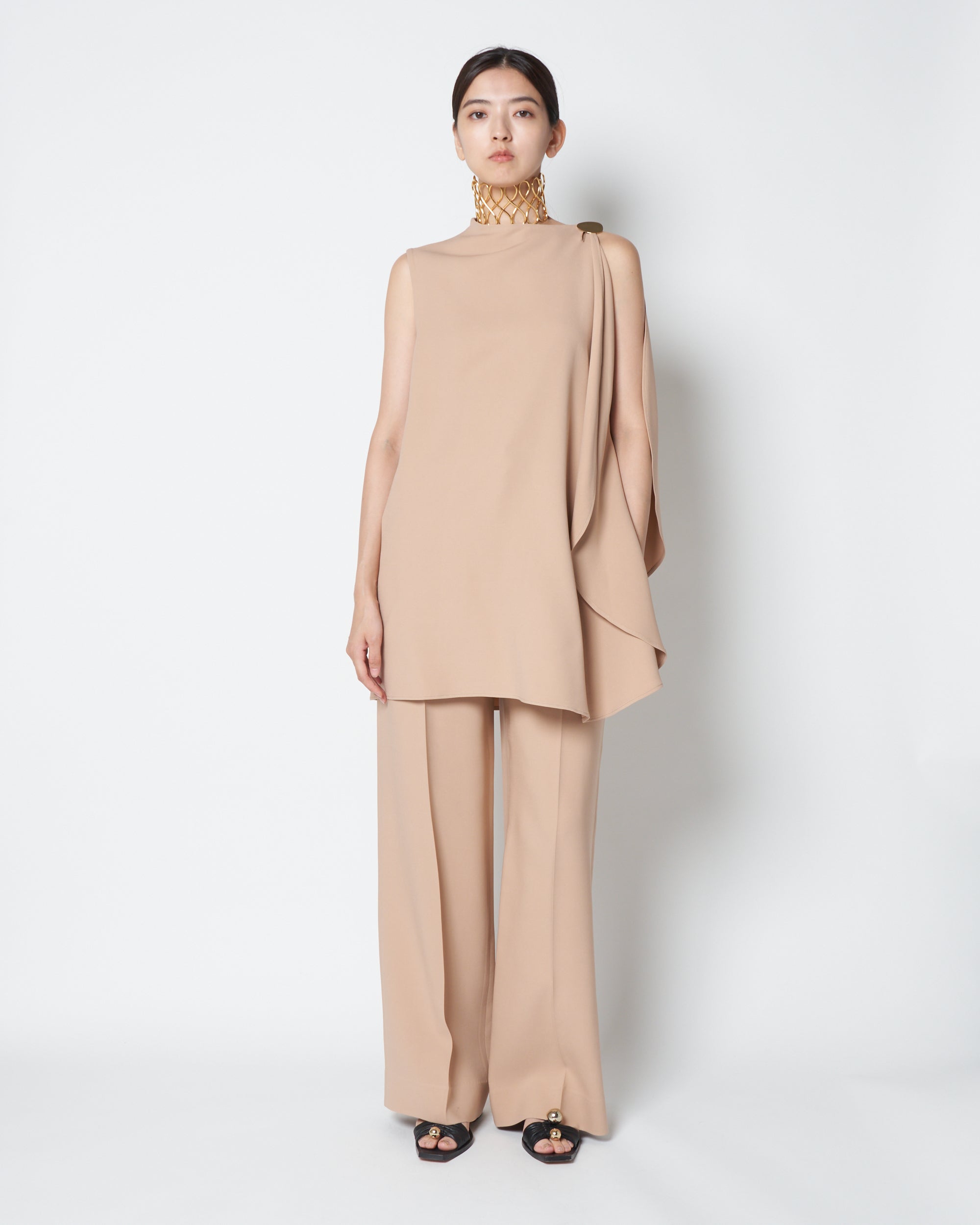 【PRE ORDER】LEVI- SILK ASYMMETRY DRAPED BLOUSE