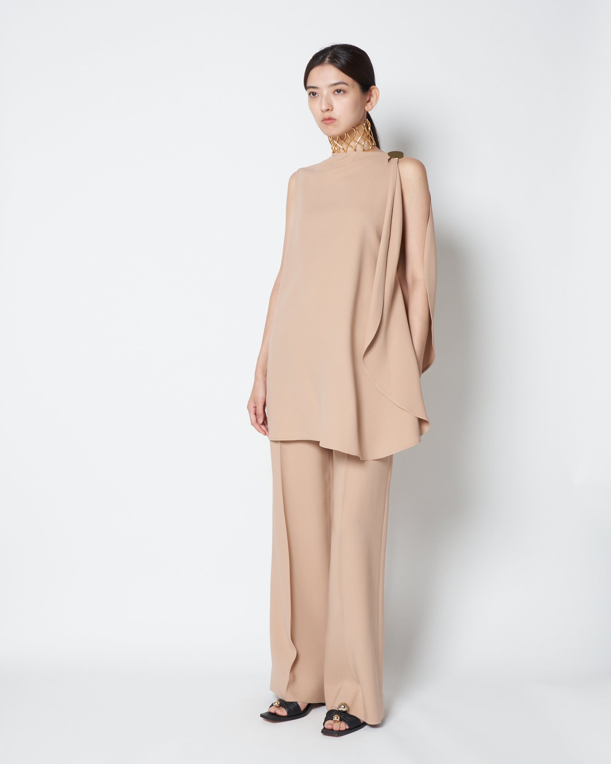 【PRE ORDER】LEVI- SILK ASYMMETRY DRAPED BLOUSE