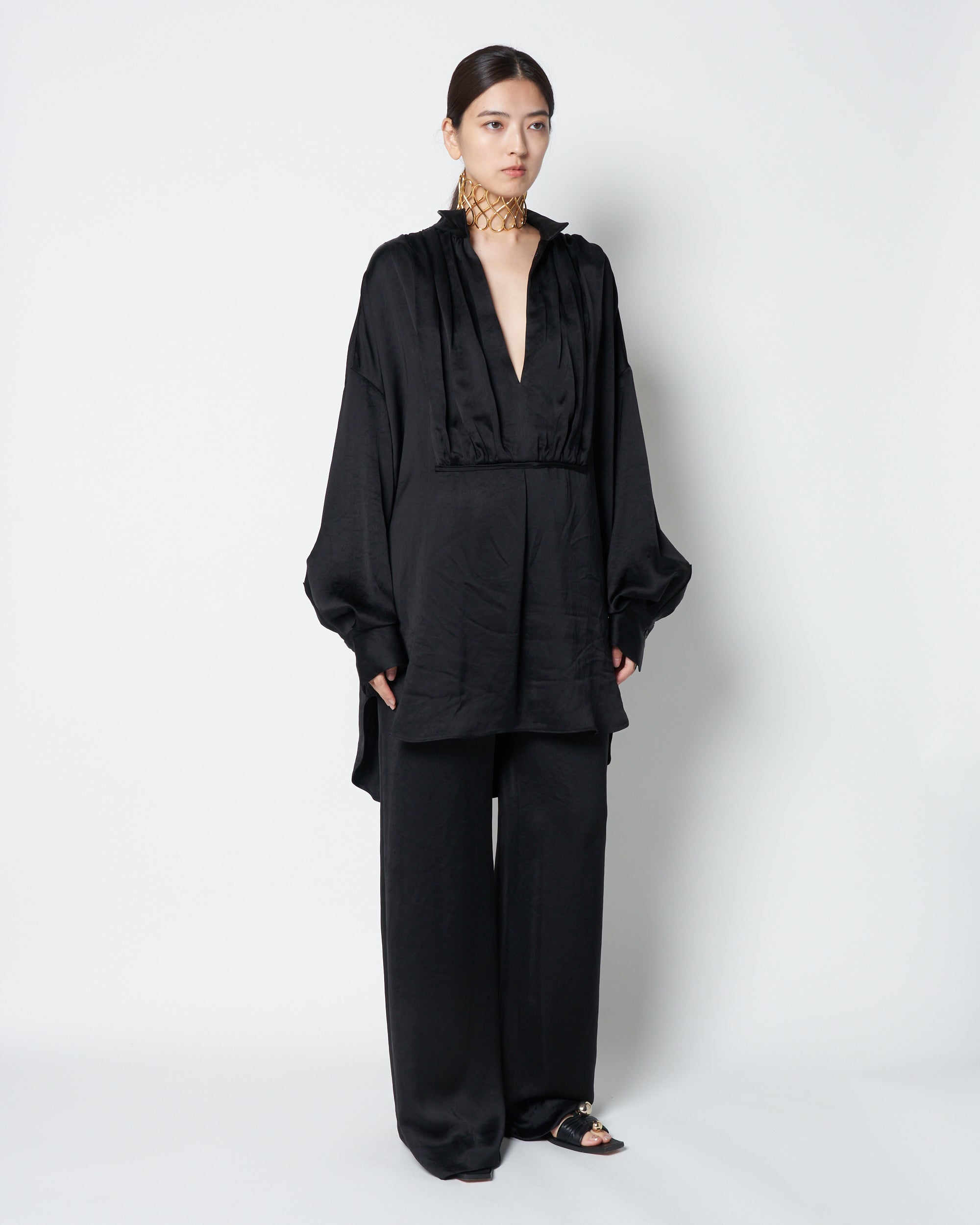 【PRE ORDER】LISILE - GATHERED SATIN OVERSIZE SHIRT