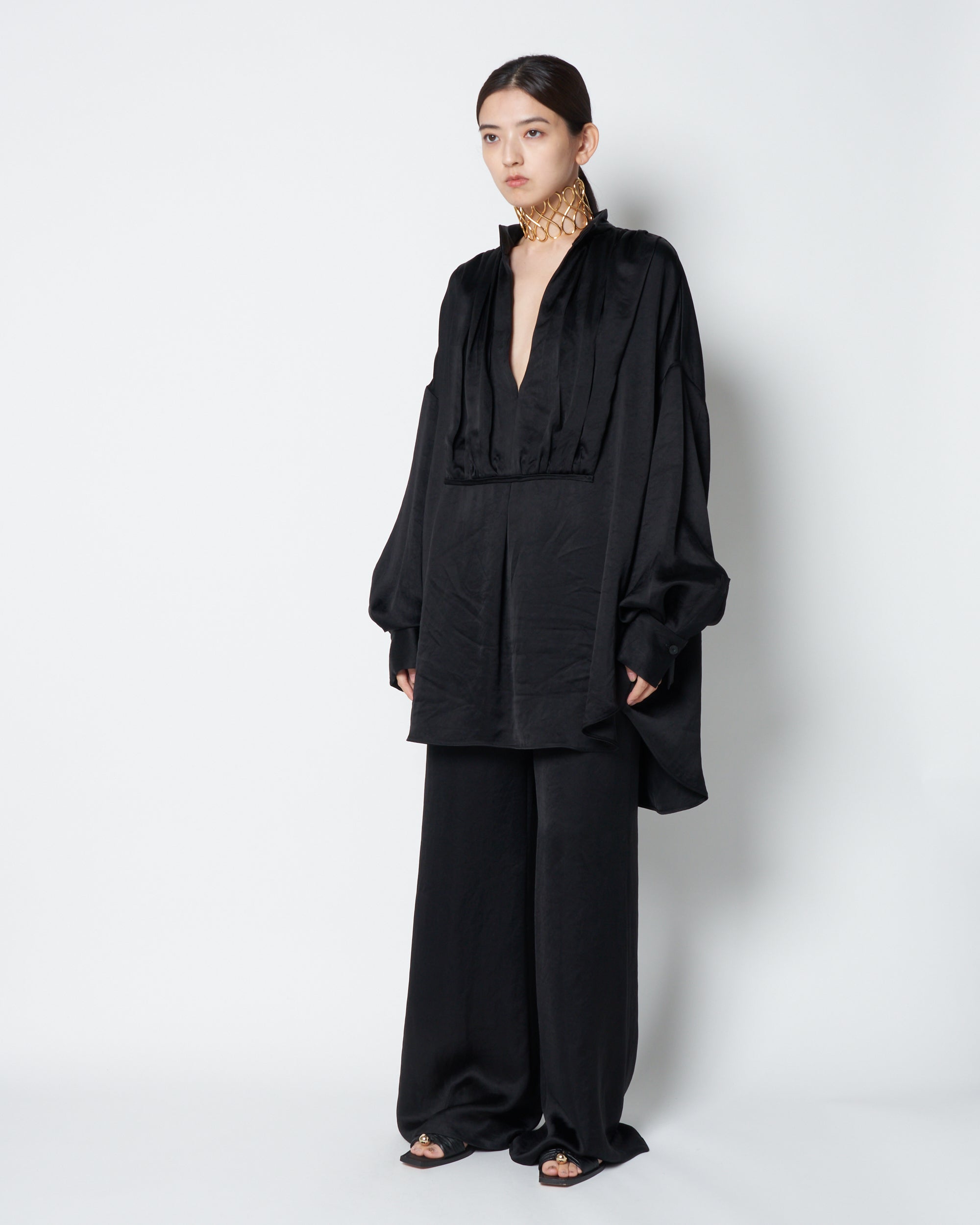 【PRE ORDER】LISILE - GATHERED SATIN OVERSIZE SHIRT