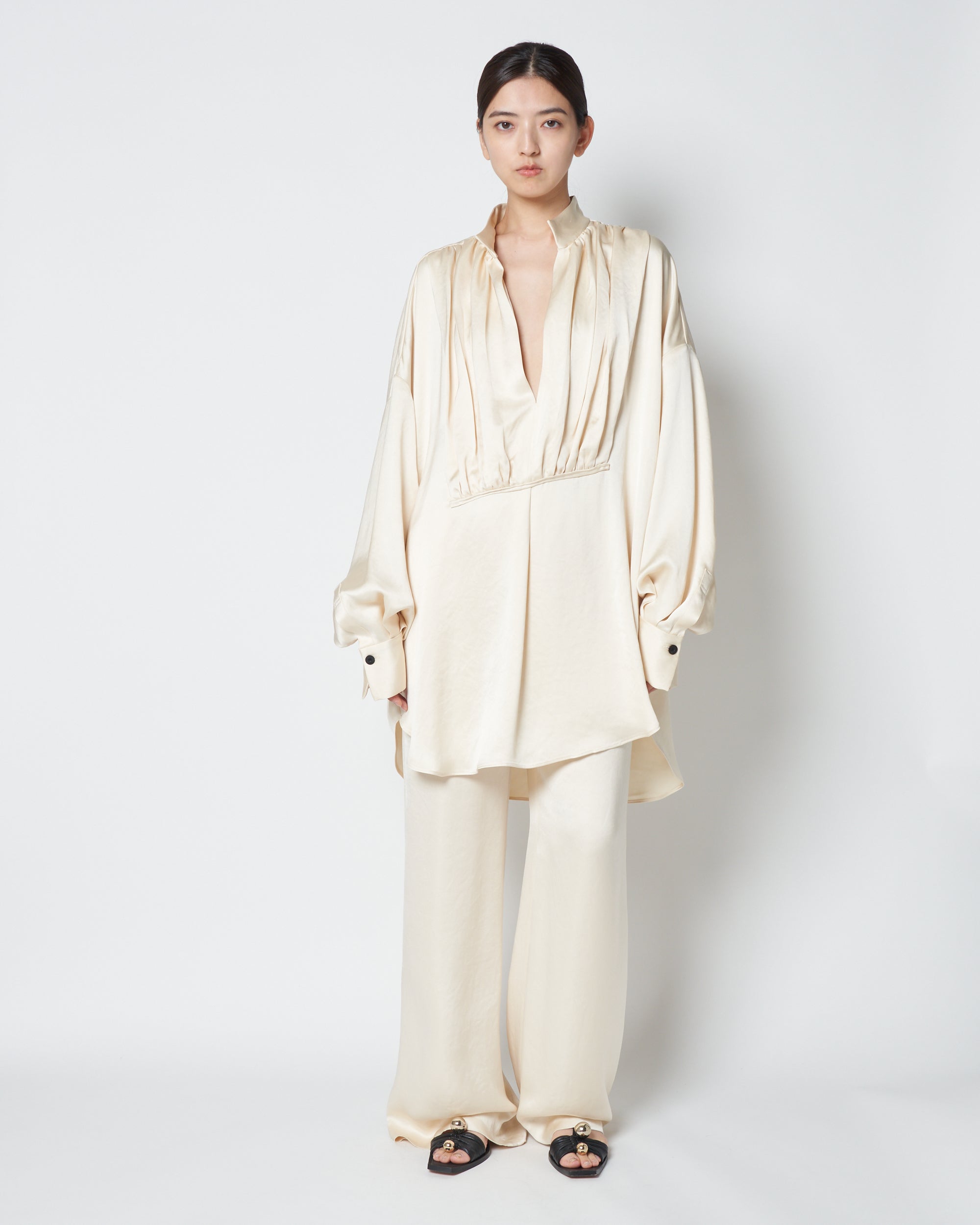 【PRE ORDER】LISILE - GATHERED SATIN OVERSIZE SHIRT